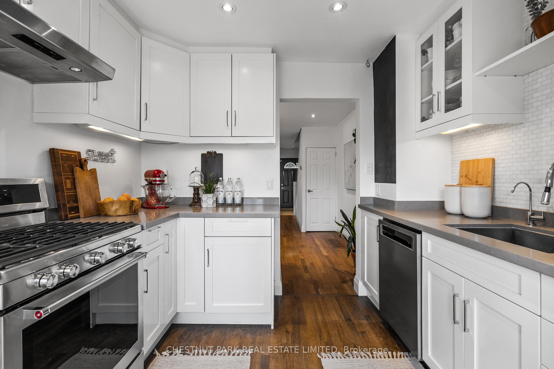 Photo 12 of 117 Randolph Road, Toronto, Leaside — HOMEH