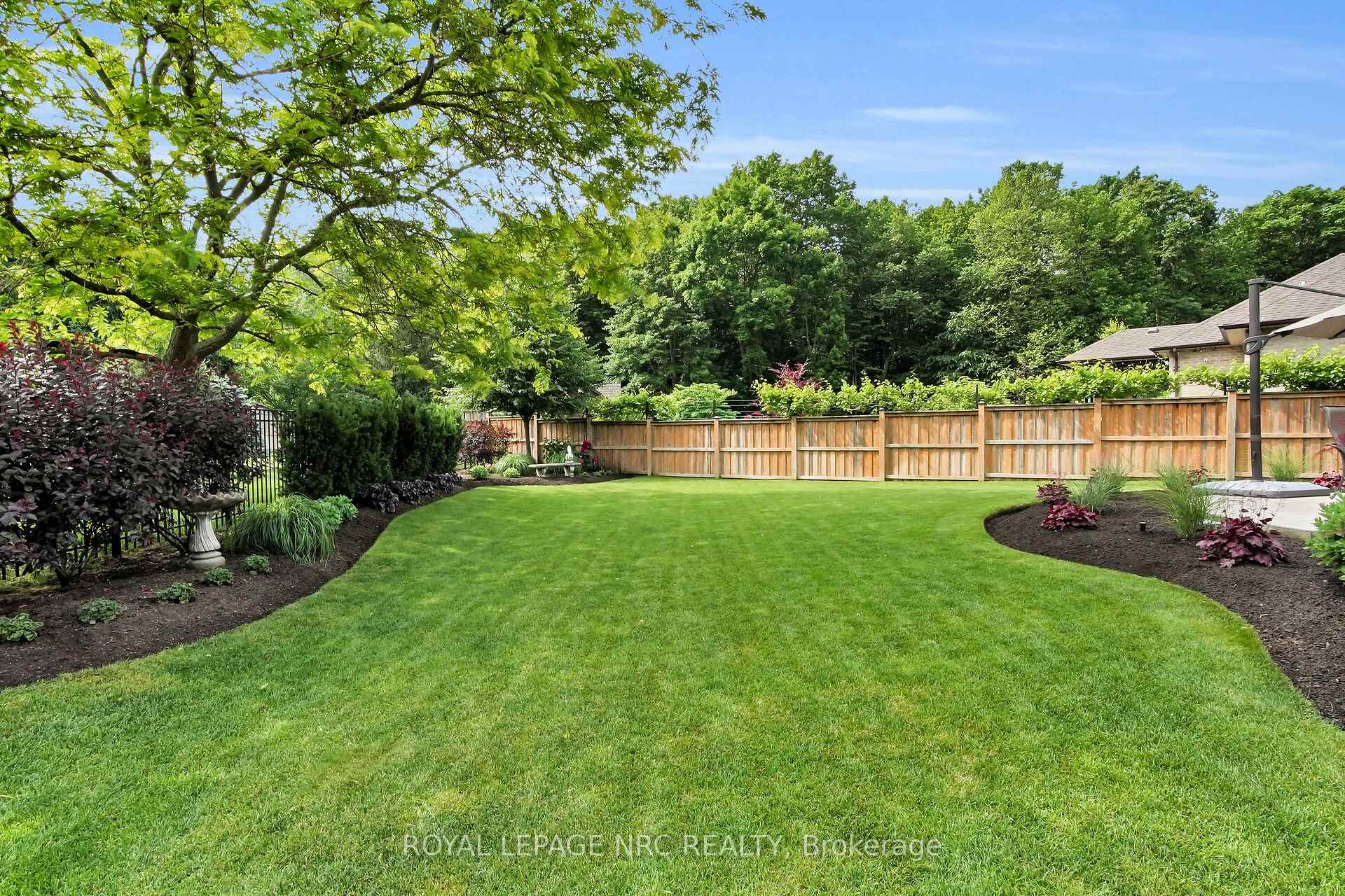 Photo 47 of 49 Ashby Crescent, Strathroy-Caradoc, SW — HOMEH
