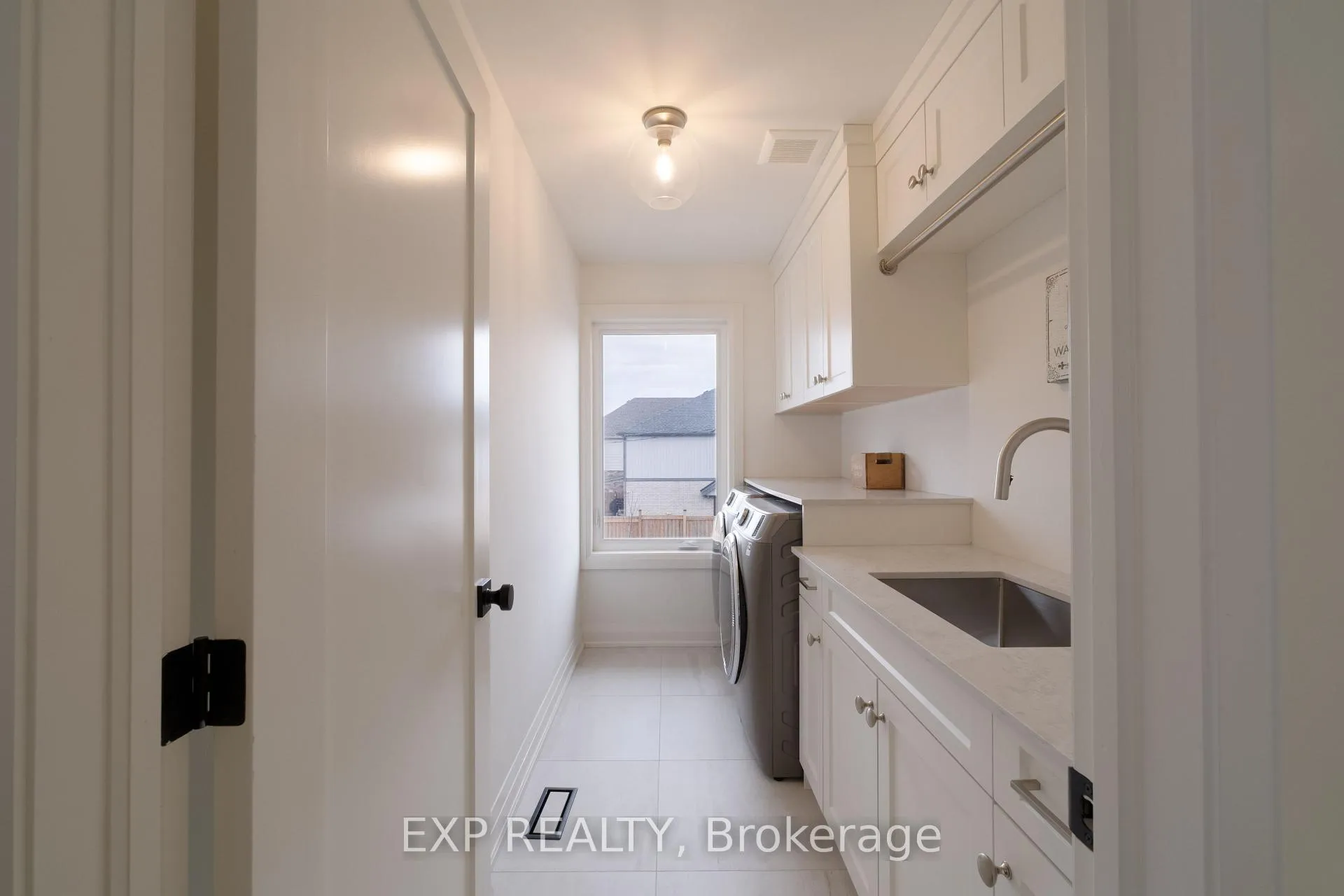 Photo 9 of 81 Homestead Way, Thorold, Rolling Meadows — HOMEH