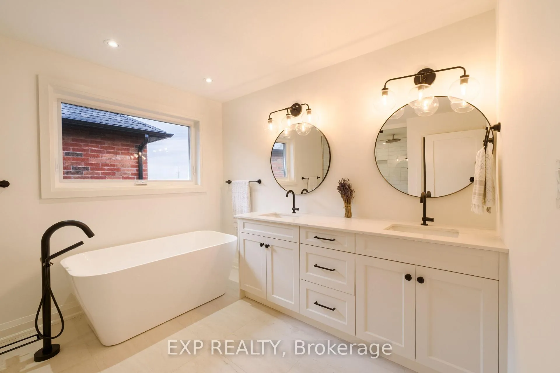 Photo 13 of 81 Homestead Way, Thorold, Rolling Meadows — HOMEH