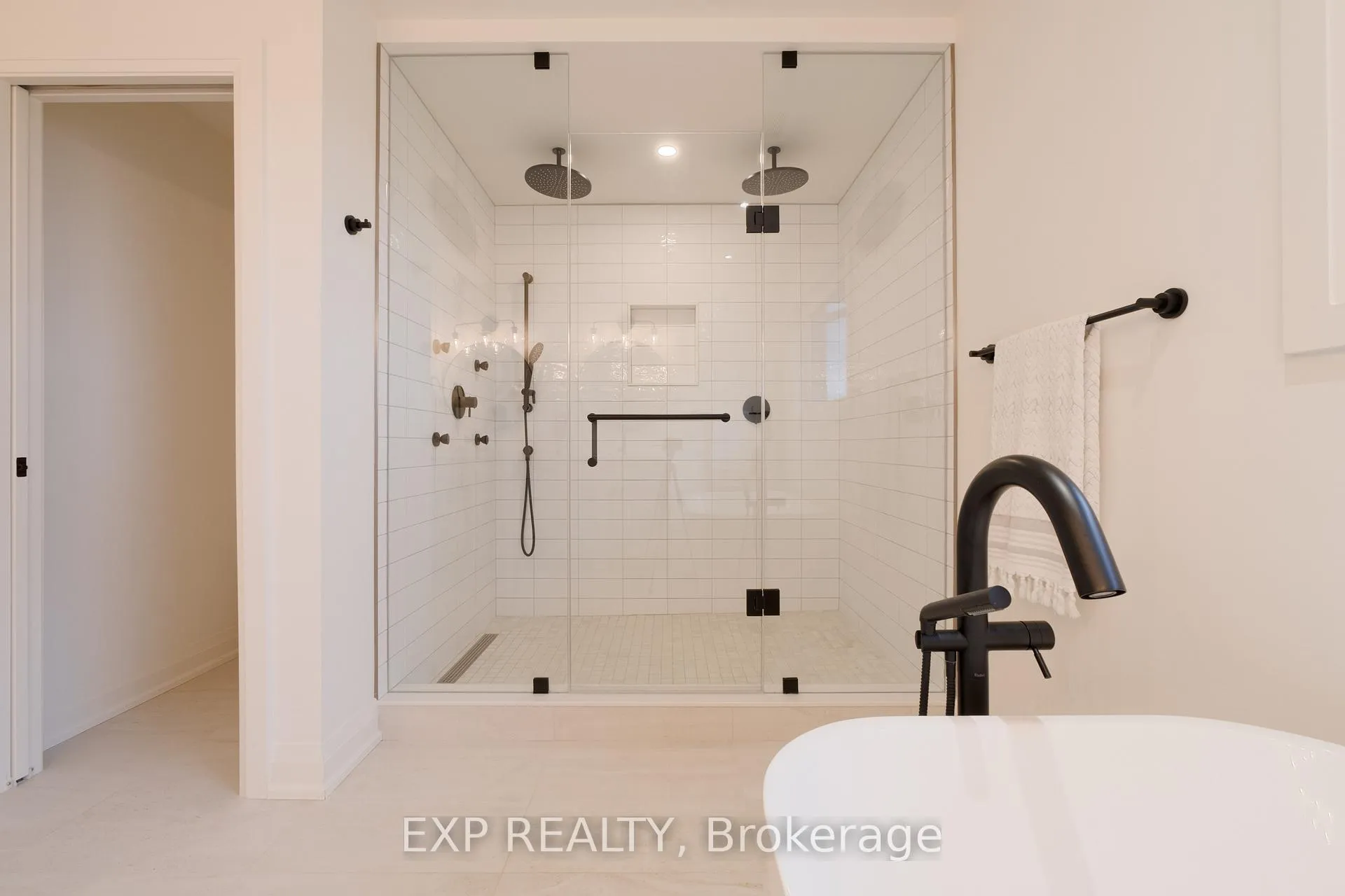 Photo 14 of 81 Homestead Way, Thorold, Rolling Meadows — HOMEH