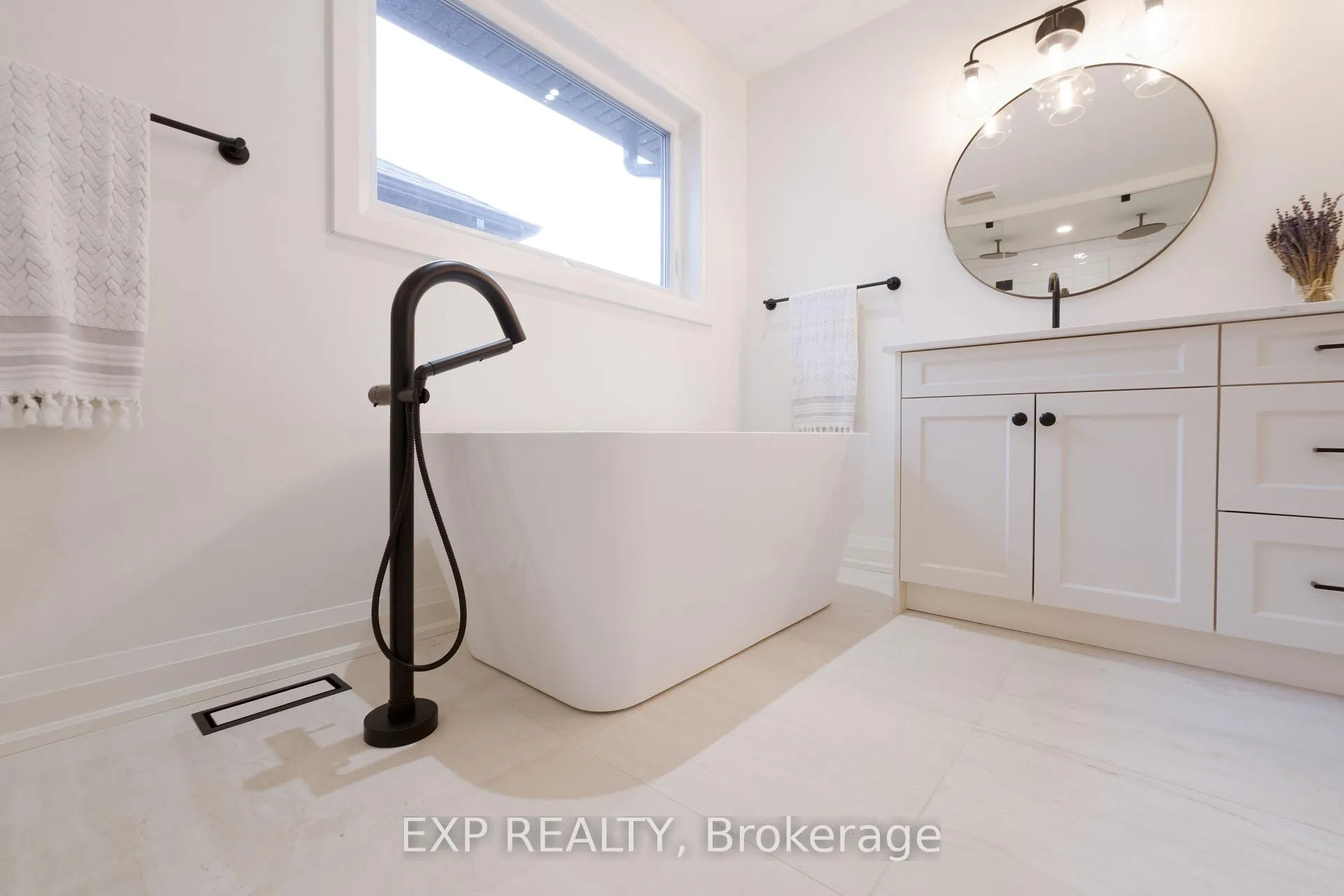 Photo 38 of 81 Homestead Way, Thorold, Rolling Meadows — HOMEH