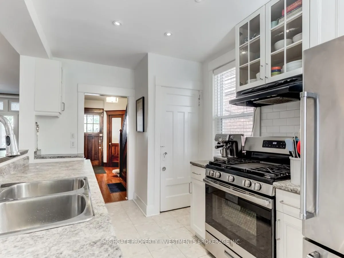 Photo 11 of 98 Westlake Avenue, Toronto, East End-Danforth — HOMEH