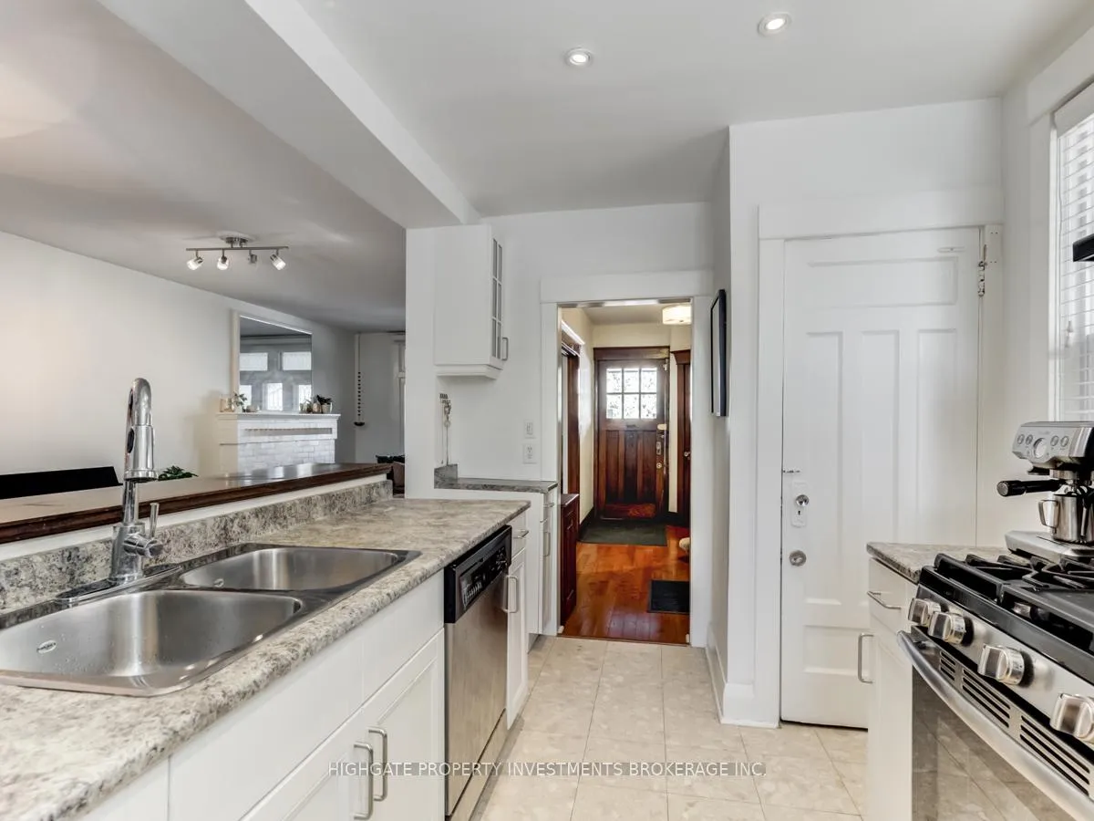 Photo 12 of 98 Westlake Avenue, Toronto, East End-Danforth — HOMEH