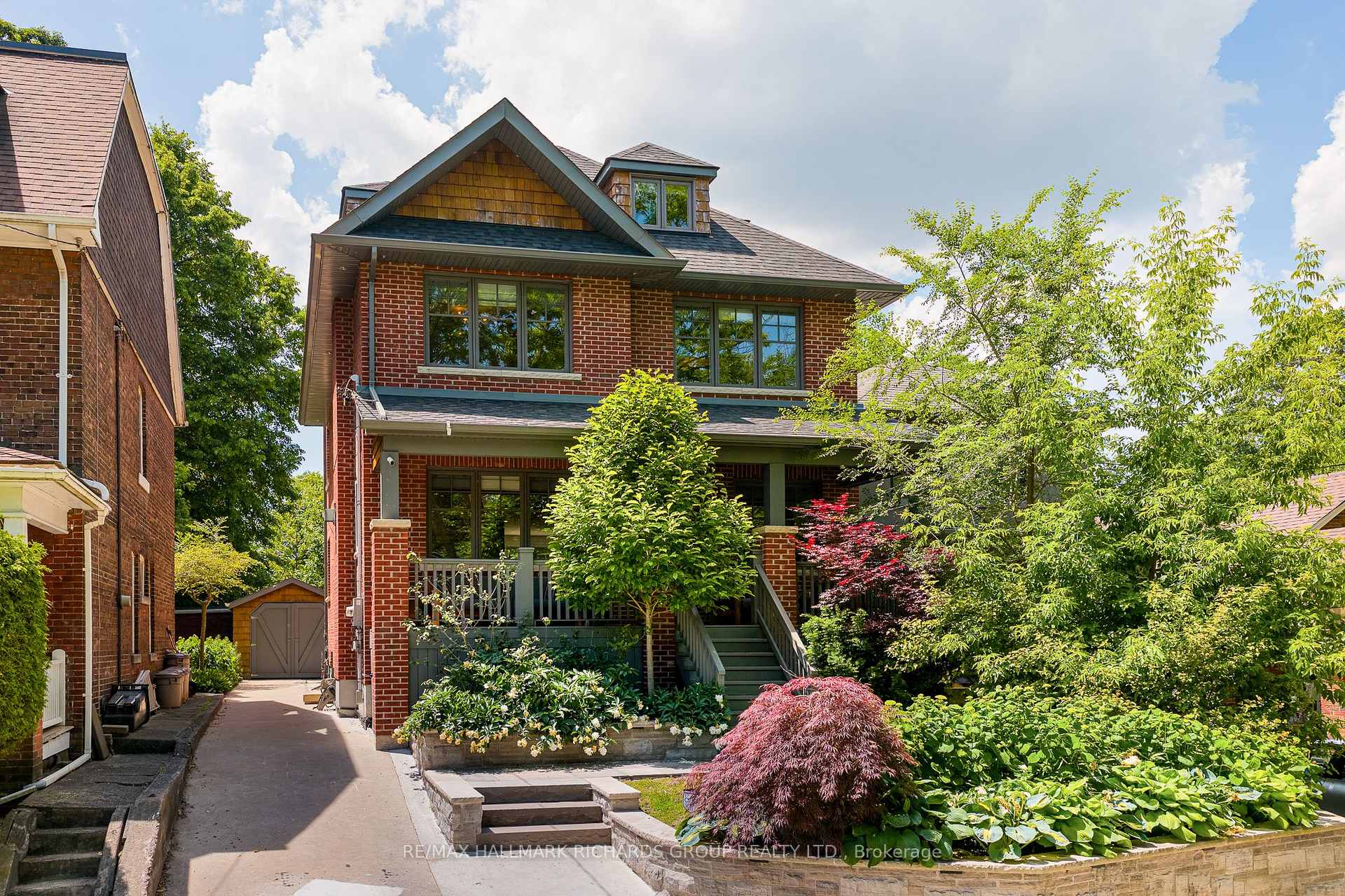 Photo 1 of 152 Kenilworth Avenue, Toronto, The Beaches — HOMEH