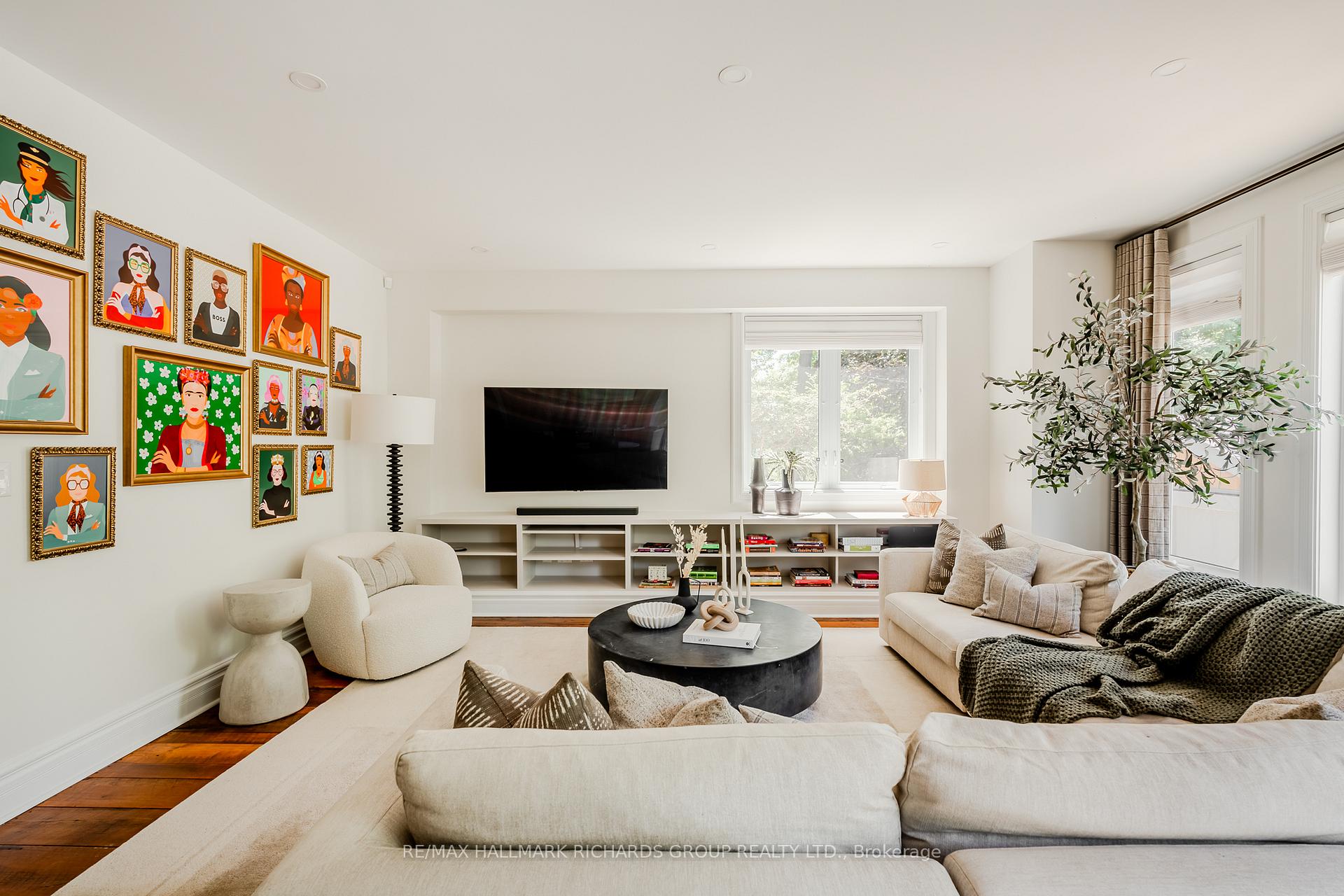 Photo 16 of 152 Kenilworth Avenue, Toronto, The Beaches — HOMEH