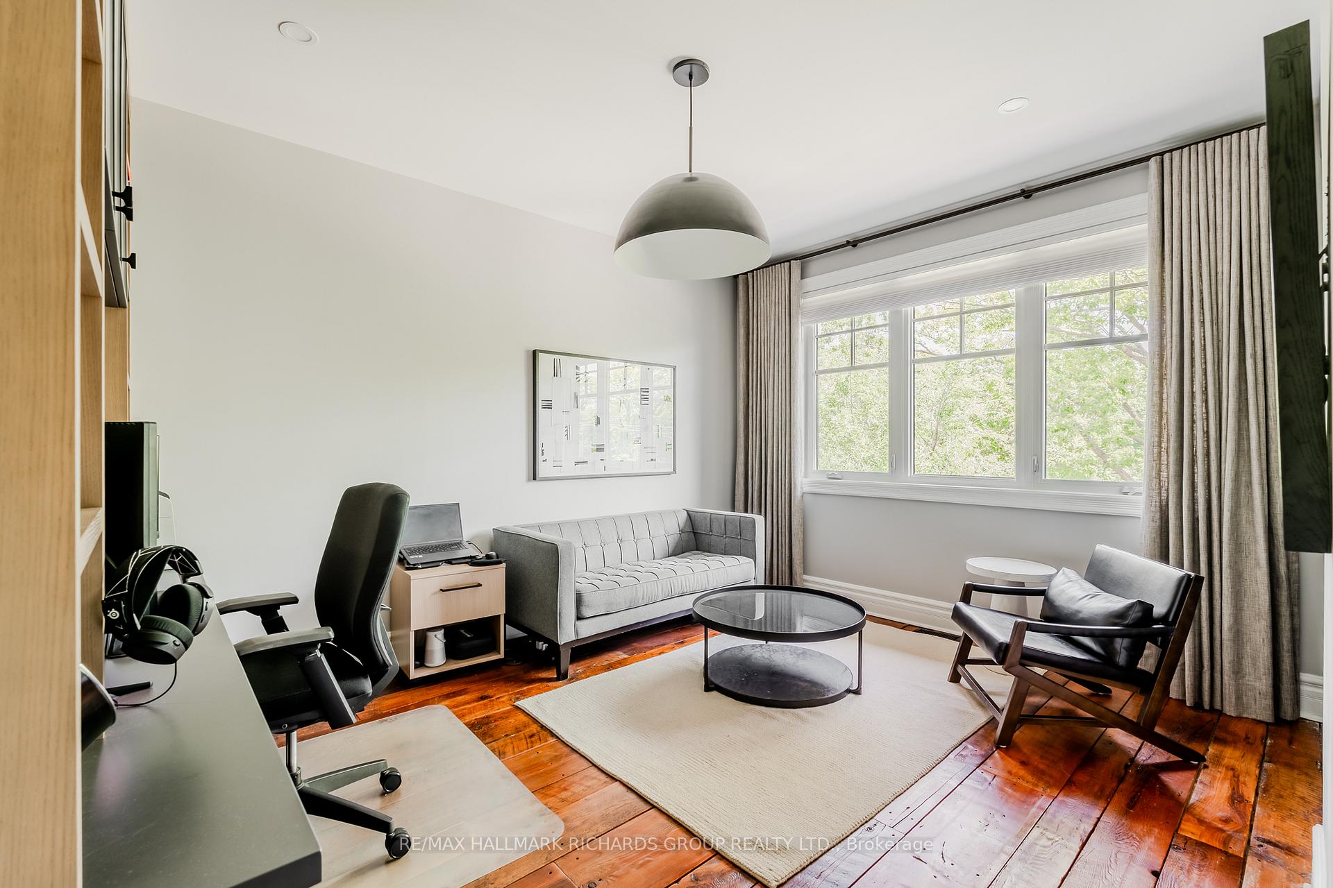 Photo 20 of 152 Kenilworth Avenue, Toronto, The Beaches — HOMEH