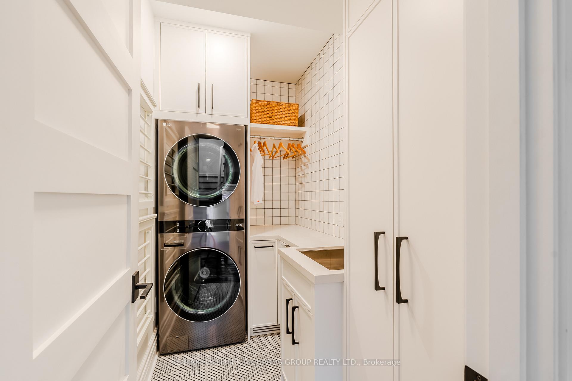 Photo 22 of 152 Kenilworth Avenue, Toronto, The Beaches — HOMEH
