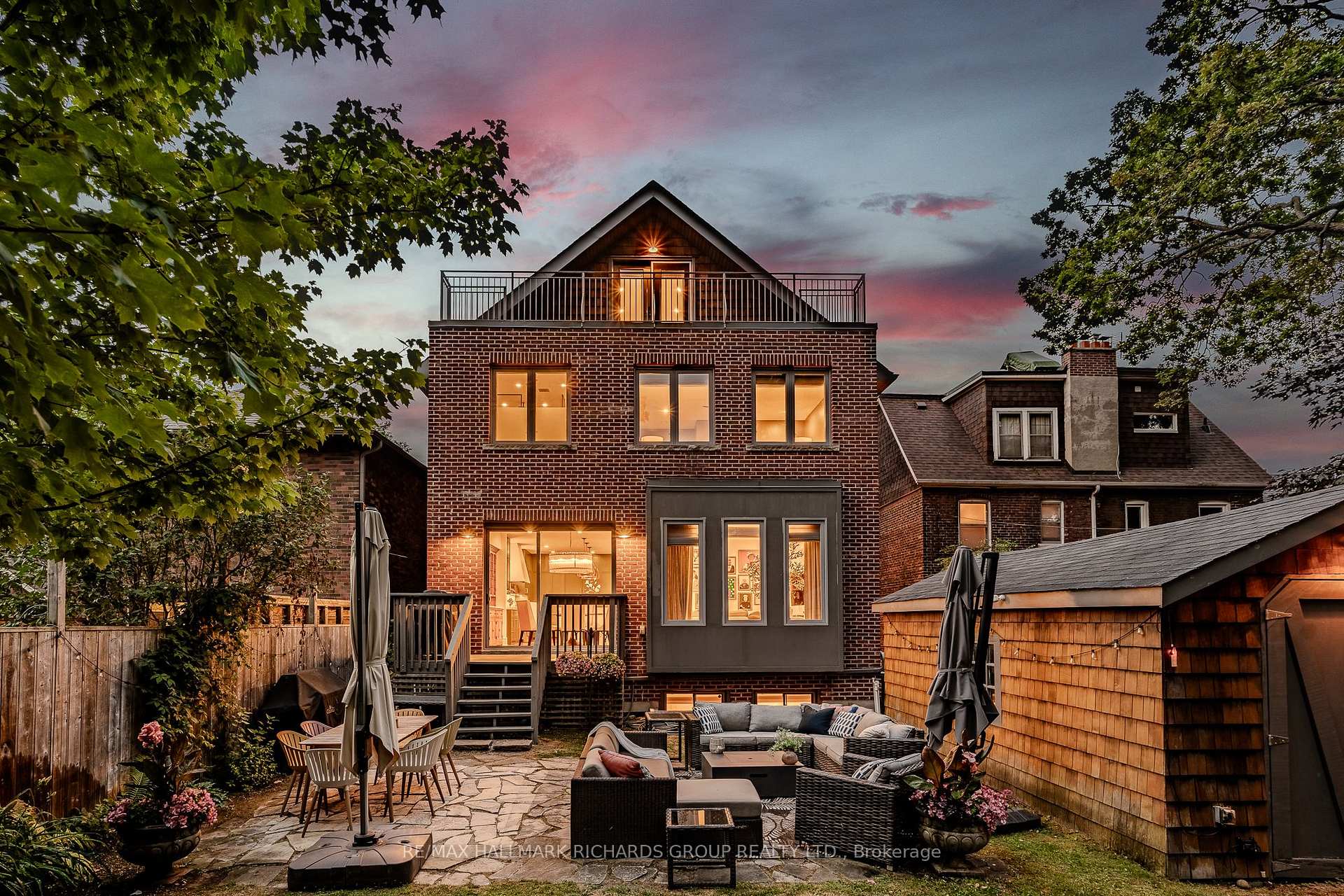 Photo 38 of 152 Kenilworth Avenue, Toronto, The Beaches — HOMEH