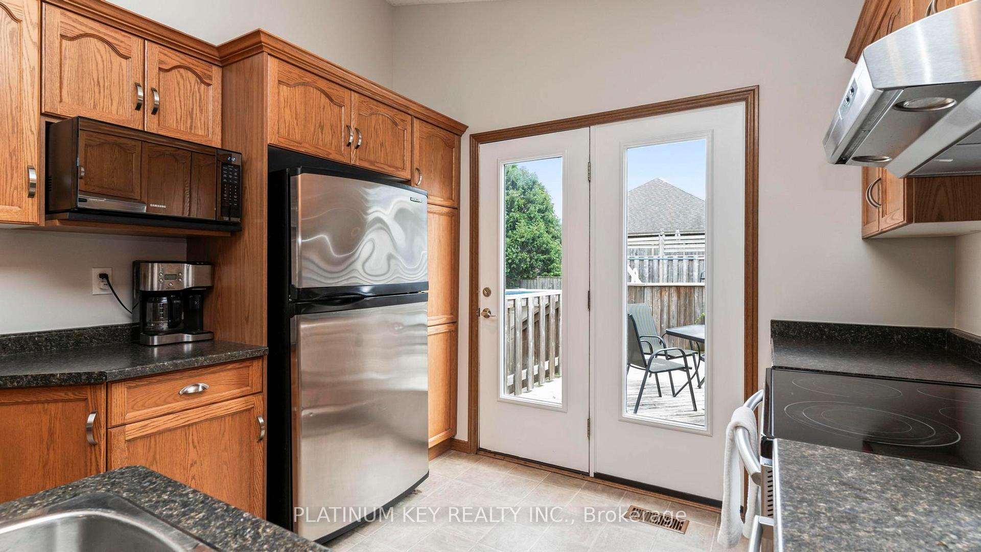 Photo 10 of 51 Queensway Drive, Strathroy-Caradoc, SE — HOMEH