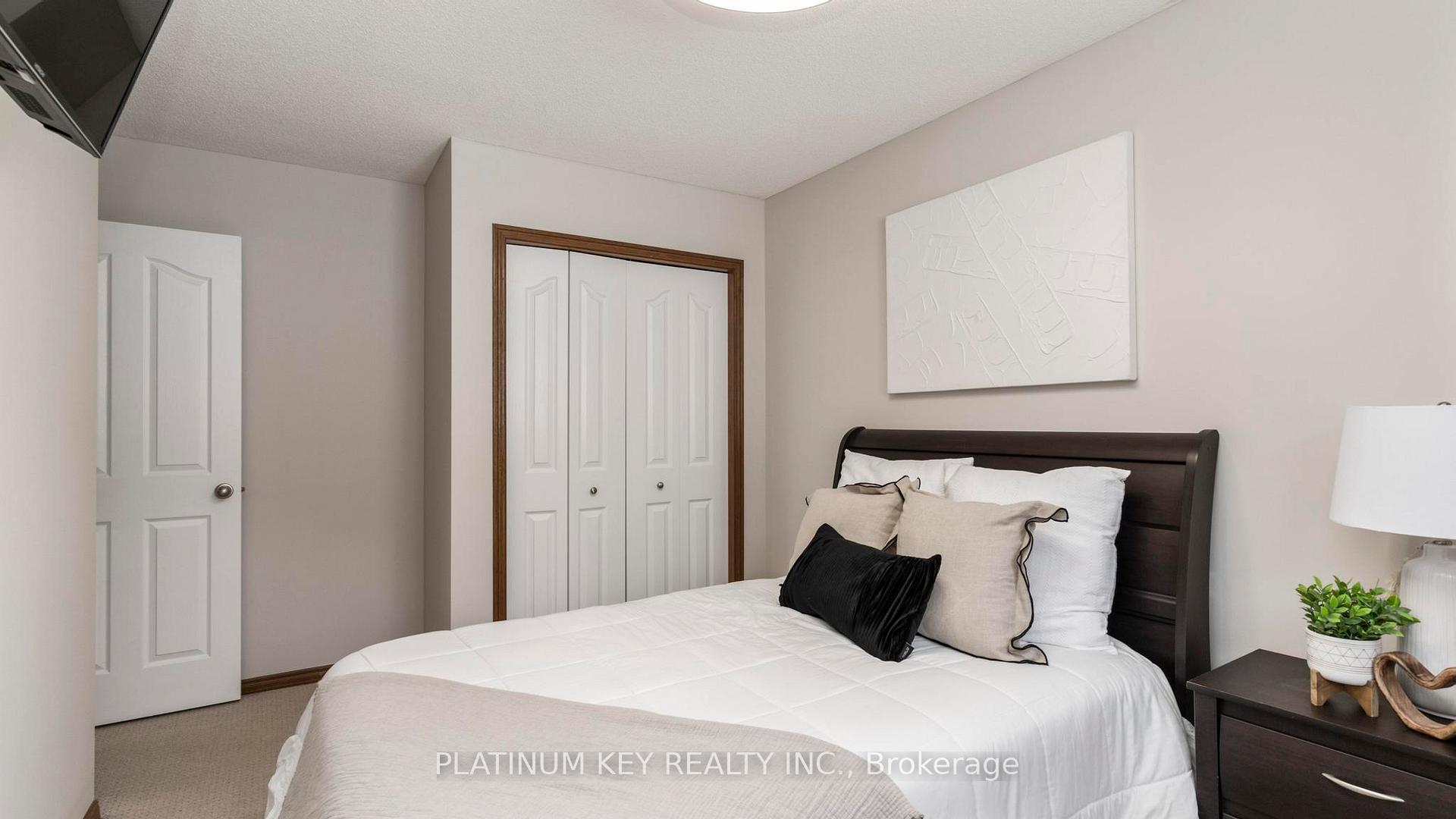 Photo 16 of 51 Queensway Drive, Strathroy-Caradoc, SE — HOMEH