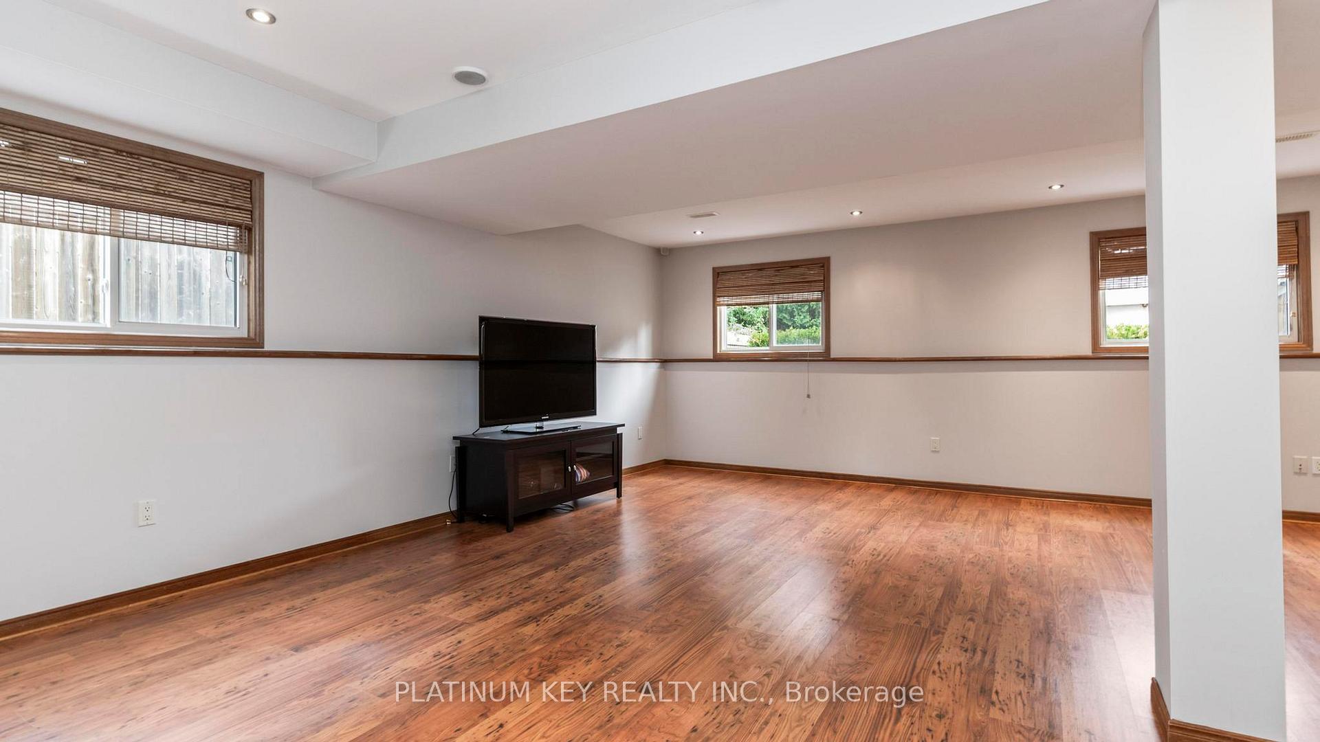 Photo 21 of 51 Queensway Drive, Strathroy-Caradoc, SE — HOMEH