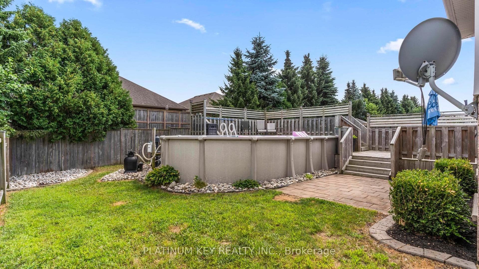 Photo 25 of 51 Queensway Drive, Strathroy-Caradoc, SE — HOMEH
