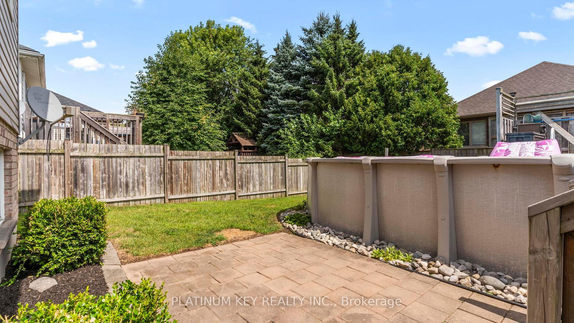 Photo 28 of 51 Queensway Drive, Strathroy-Caradoc, SE — HOMEH
