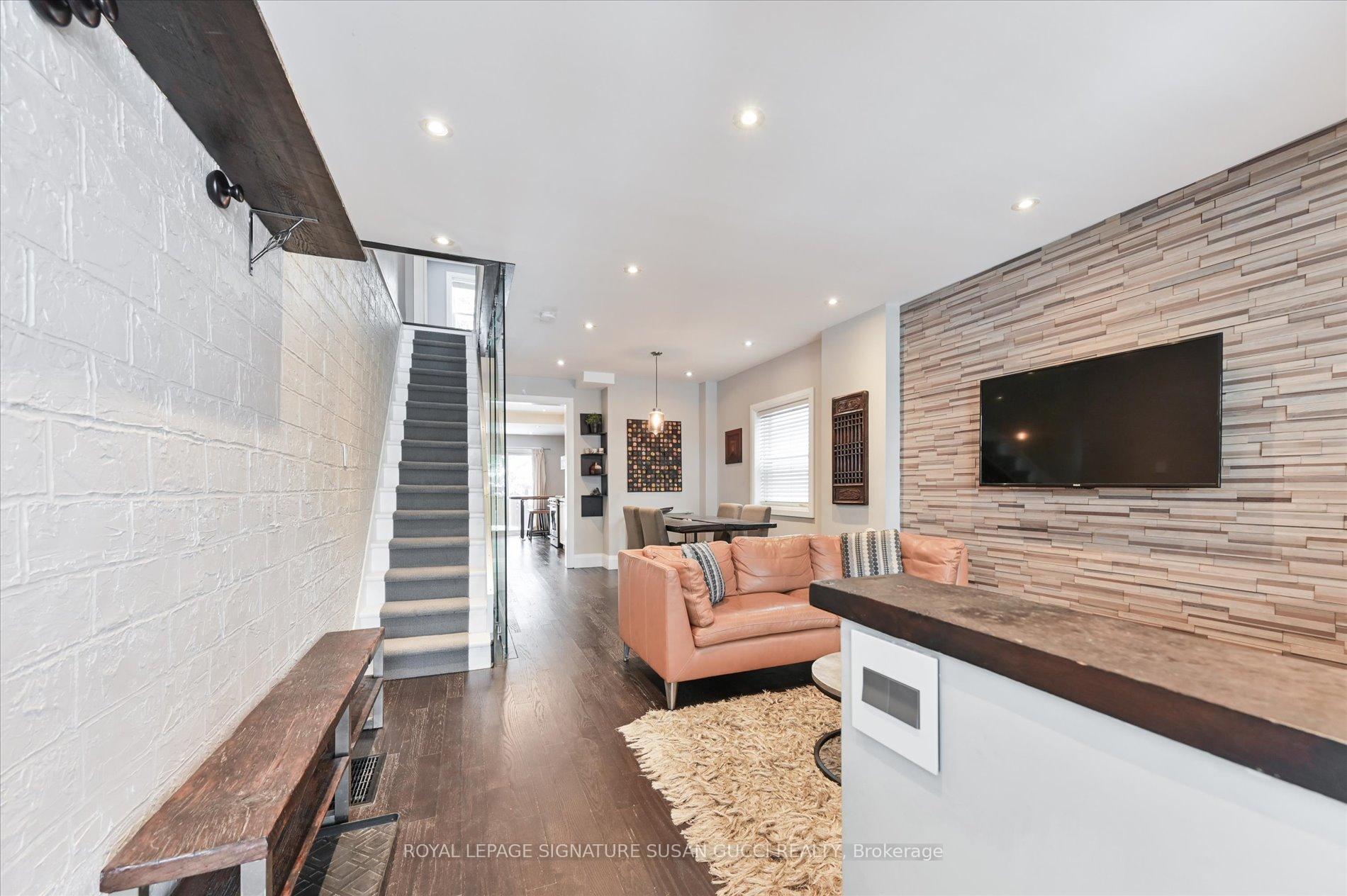 Photo 5 of 98 Frater Avenue, Toronto, Danforth Village-East York — HOMEH