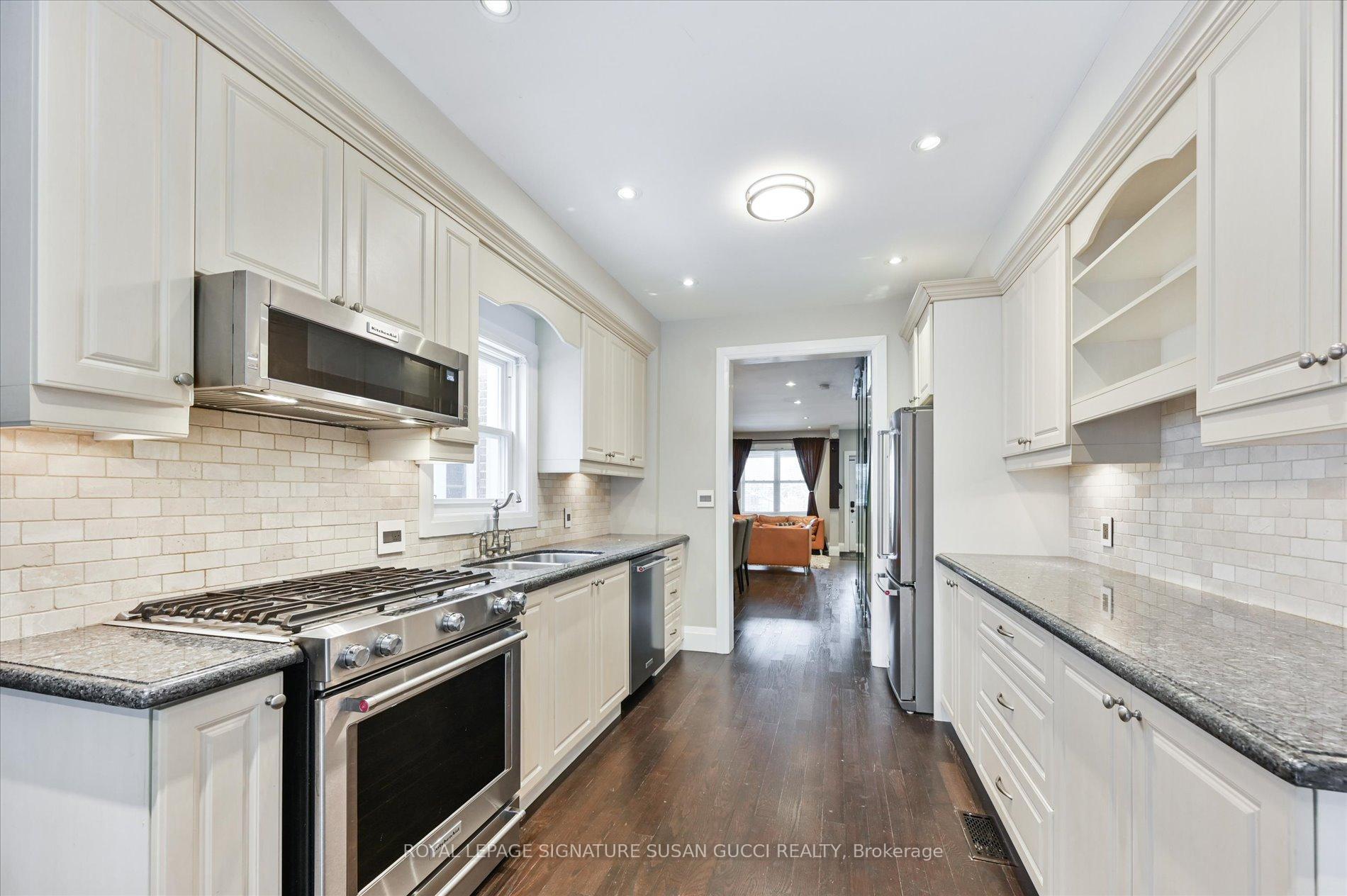 Photo 11 of 98 Frater Avenue, Toronto, Danforth Village-East York — HOMEH
