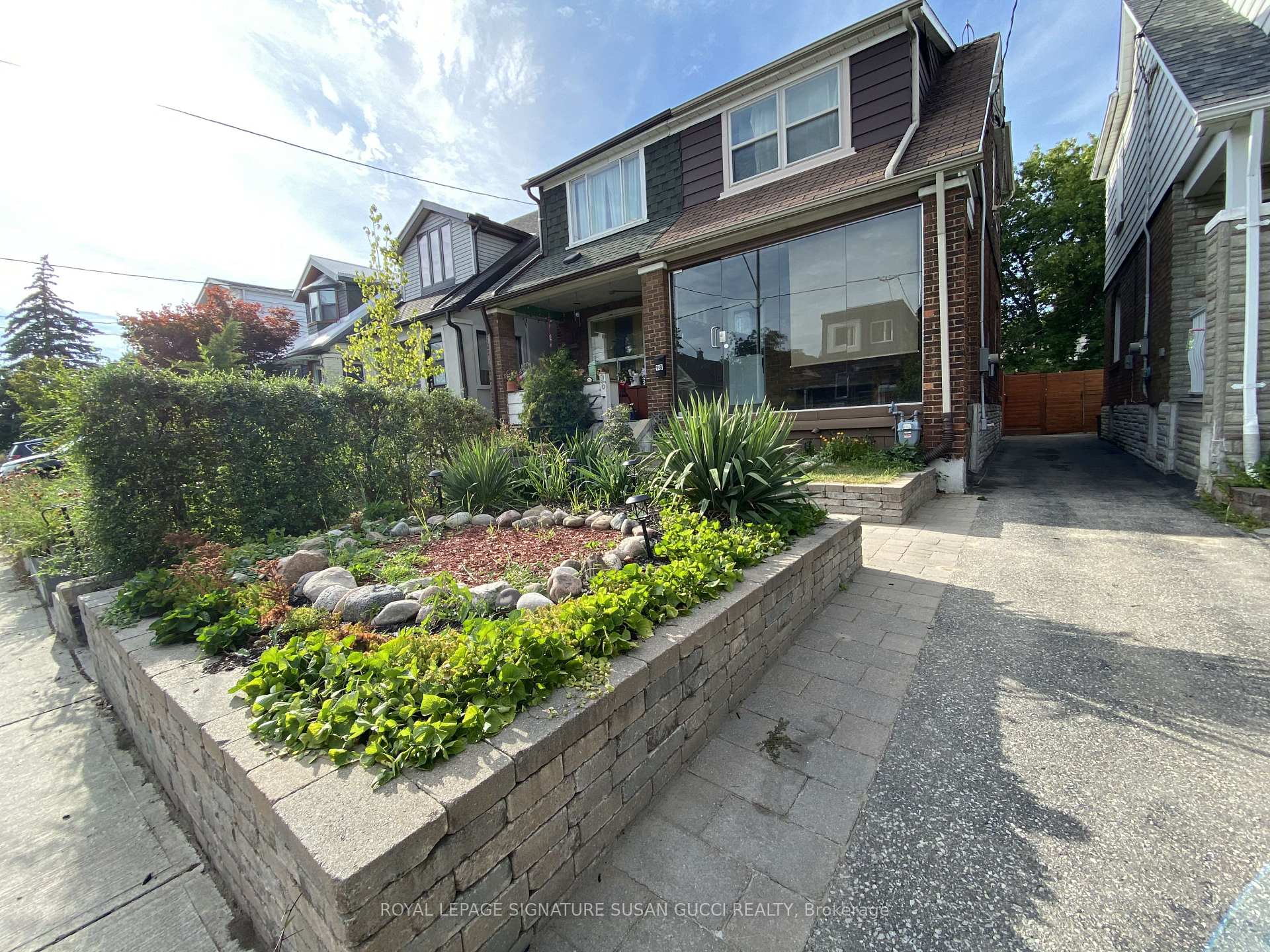 Photo 37 of 98 Frater Avenue, Toronto, Danforth Village-East York — HOMEH