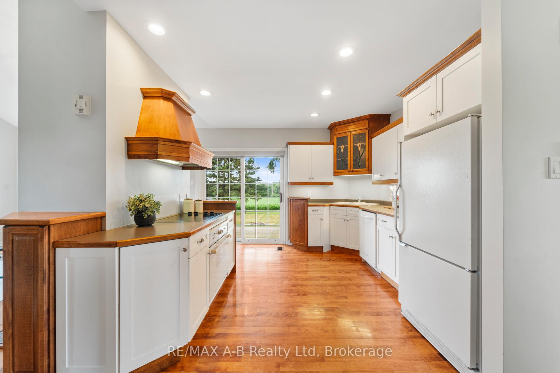 Photo 8 of 2700 Cow Path, Thames Centre, Rural Thames Centre — HOMEH
