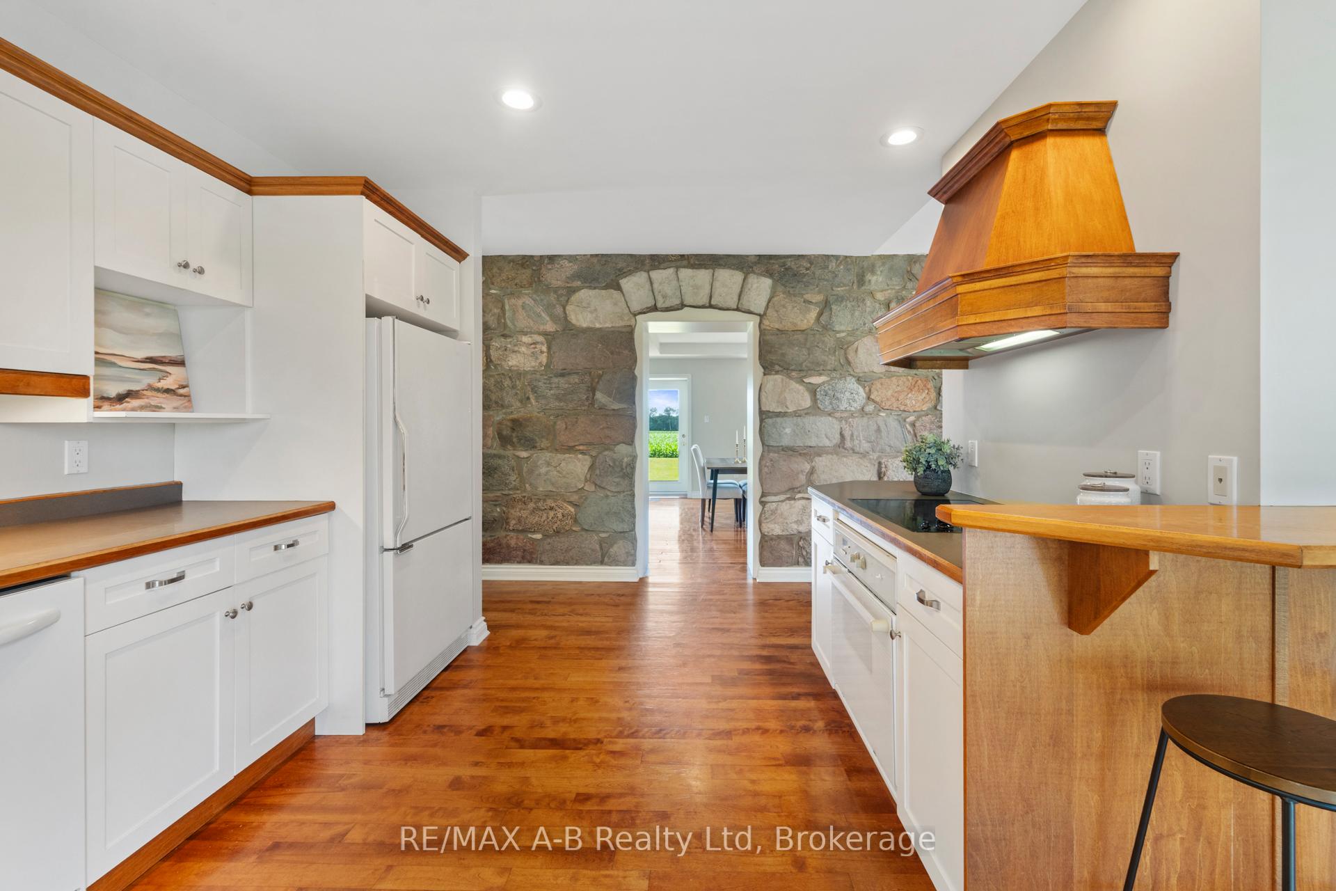Photo 10 of 2700 Cow Path, Thames Centre, Rural Thames Centre — HOMEH