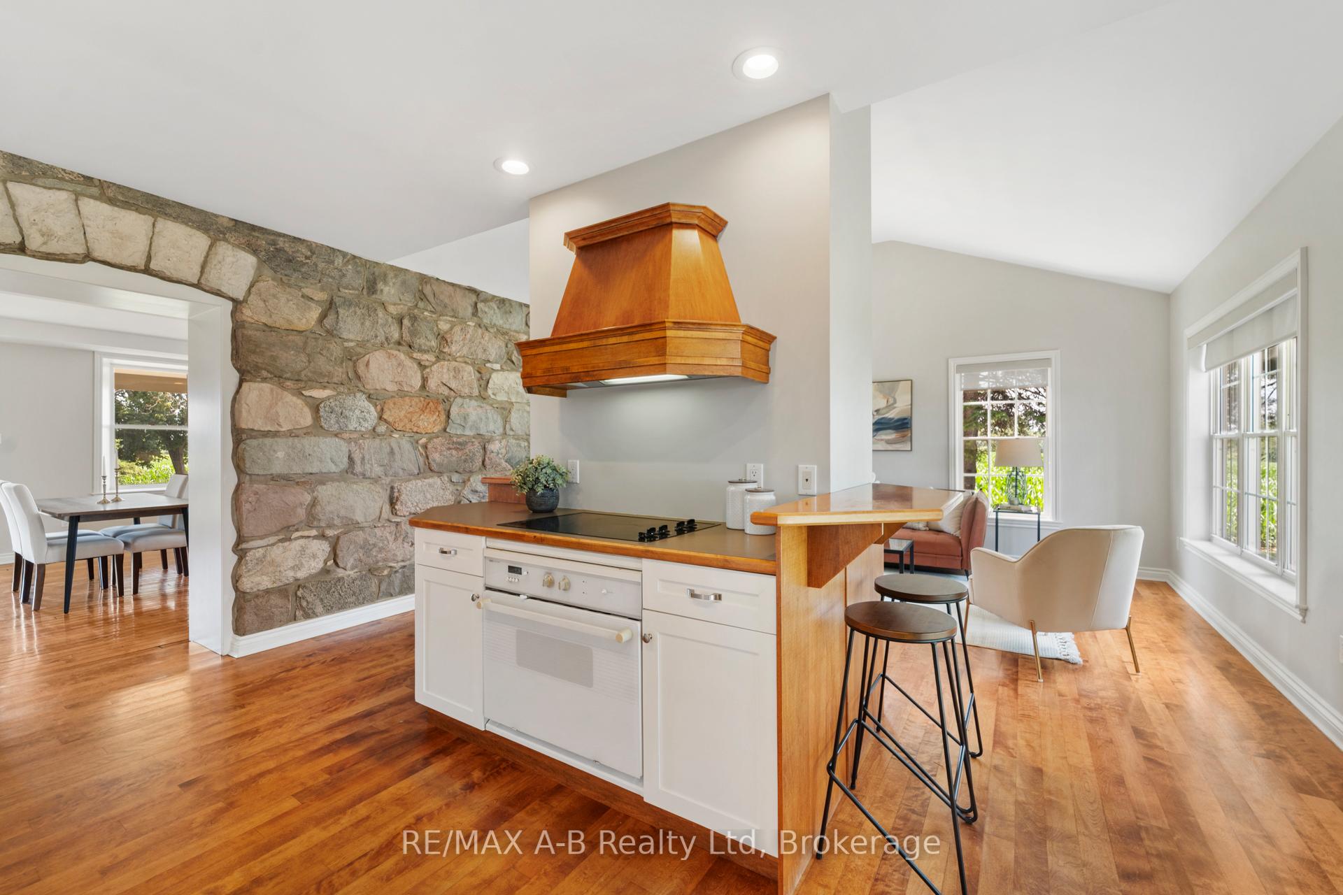 Photo 11 of 2700 Cow Path, Thames Centre, Rural Thames Centre — HOMEH