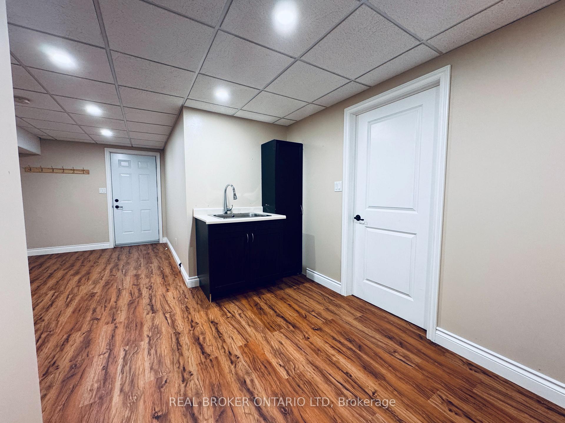 Photo 10 of Unit Lower, 17 Bobolink Drive, Tillsonburg — HOMEH