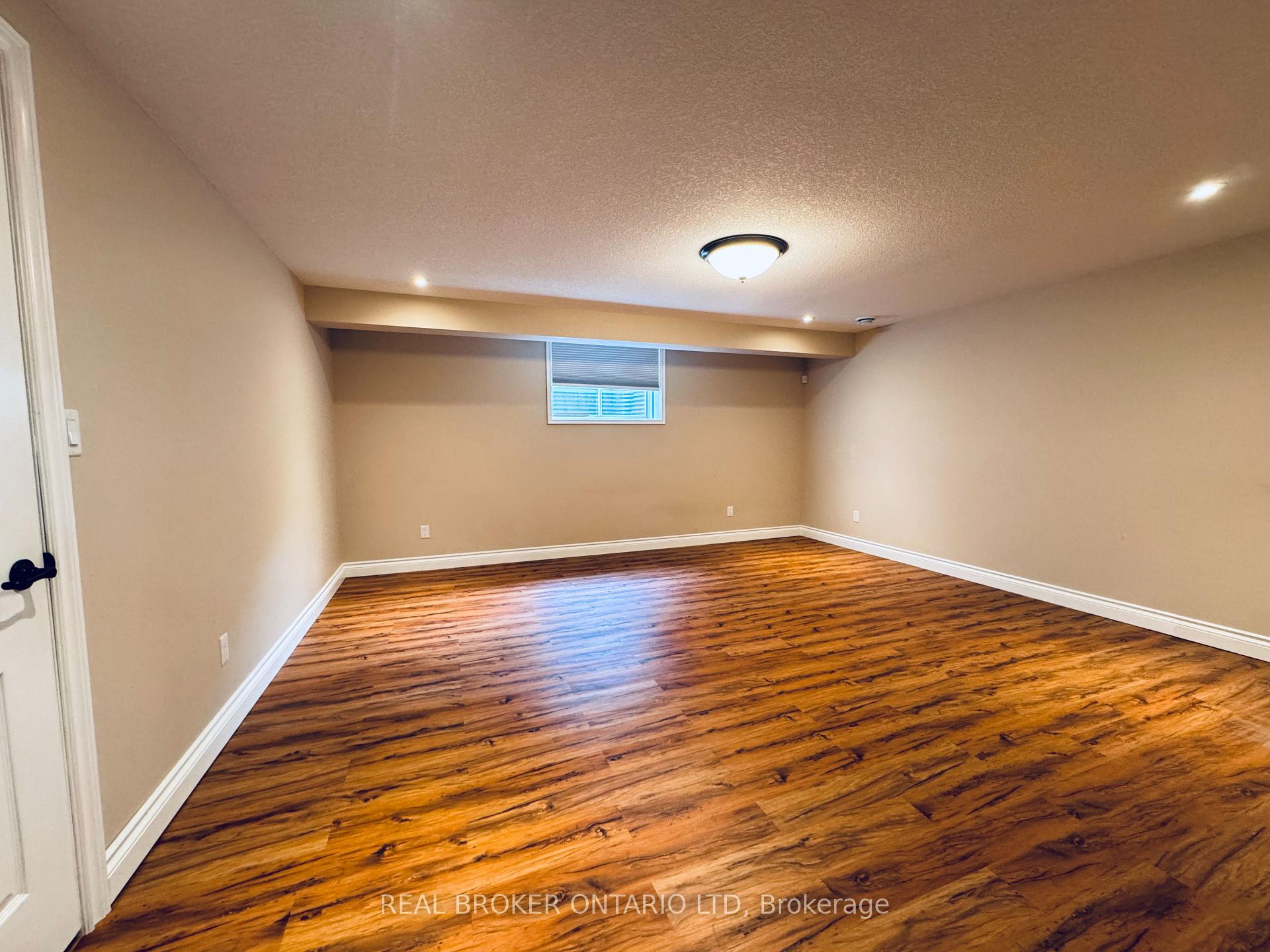 Photo 11 of Unit Lower, 17 Bobolink Drive, Tillsonburg — HOMEH
