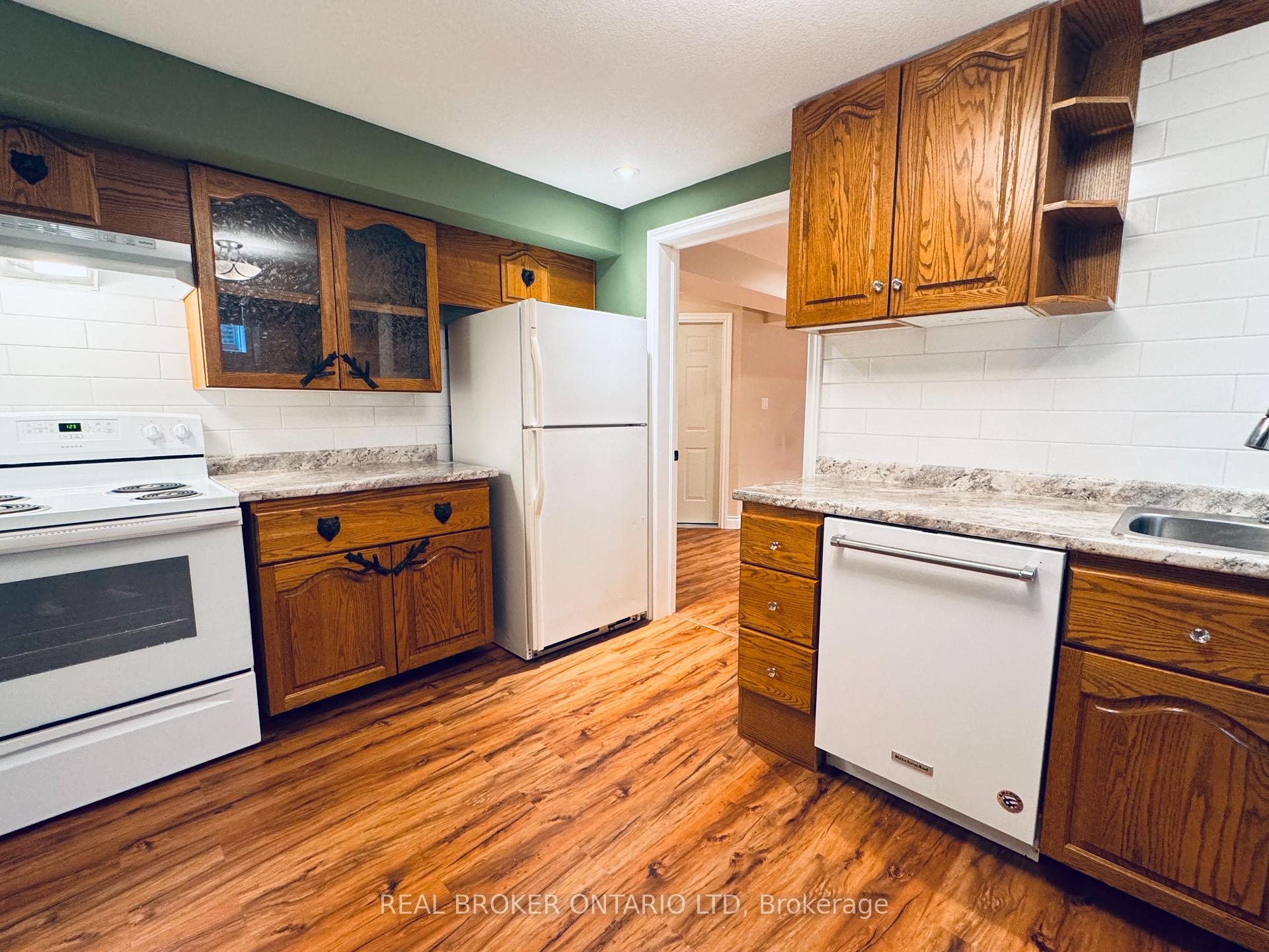 Photo 17 of Unit Lower, 17 Bobolink Drive, Tillsonburg — HOMEH