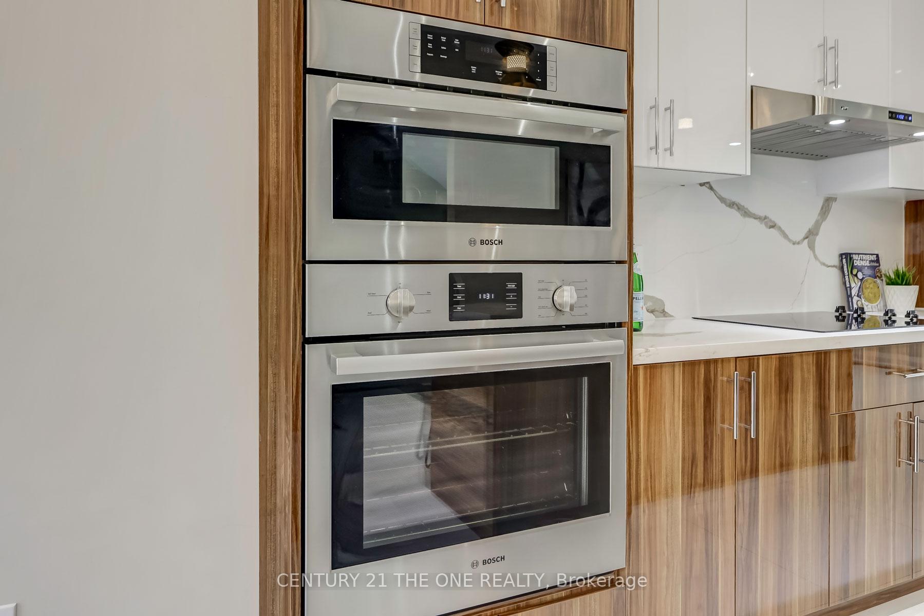 Photo 10 of 228 Mcrae Drive, Toronto, Leaside — HOMEH