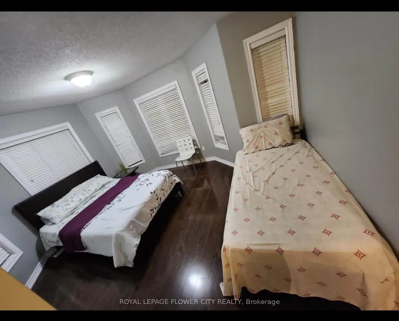 Photo 7 of 41 Begonia Crescent, Brampton, Northwest Sandalwood Parkway — HOMEH
