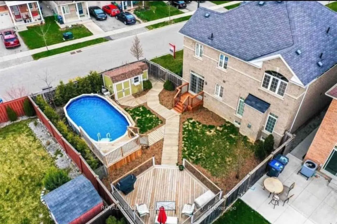 Photo 12 of 41 Begonia Crescent, Brampton, Northwest Sandalwood Parkway — HOMEH