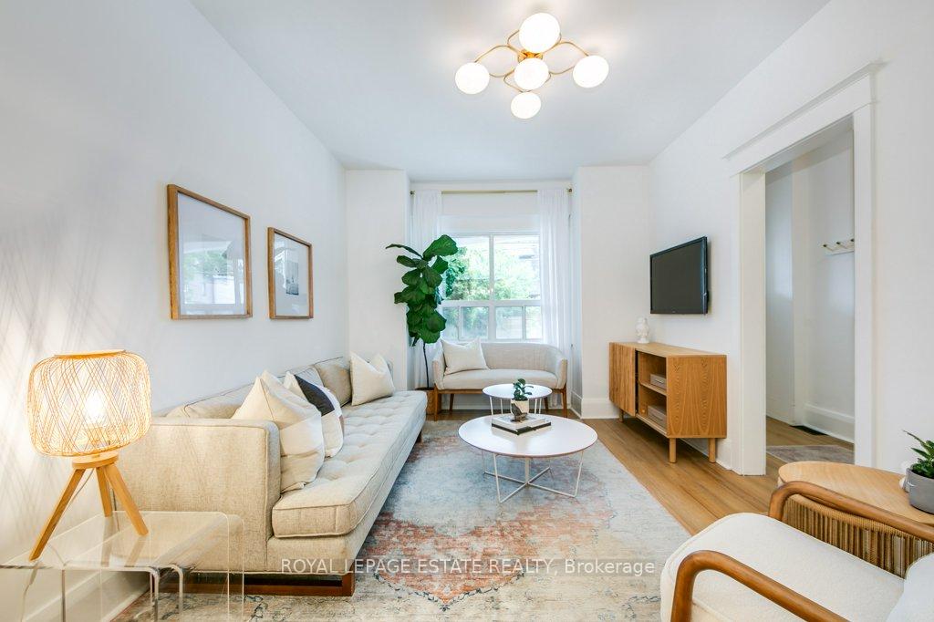 Photo 4 of 130 Swanwick Avenue, Toronto, East End-Danforth — HOMEH