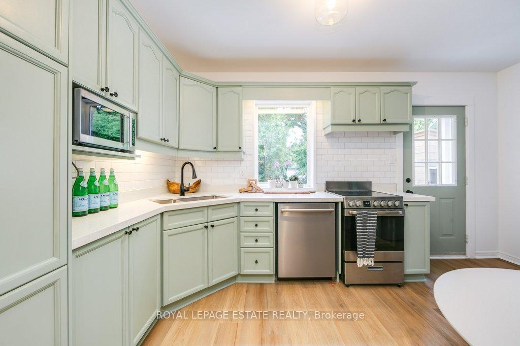 Photo 13 of 130 Swanwick Avenue, Toronto, East End-Danforth — HOMEH