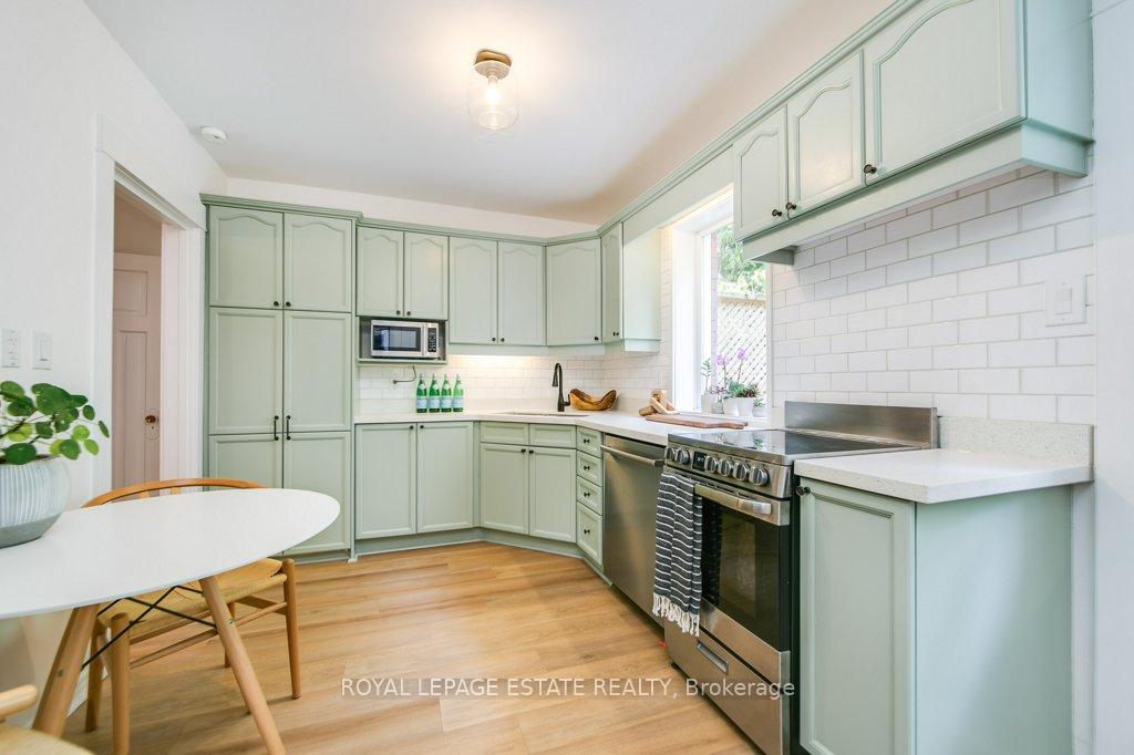 Photo 14 of 130 Swanwick Avenue, Toronto, East End-Danforth — HOMEH