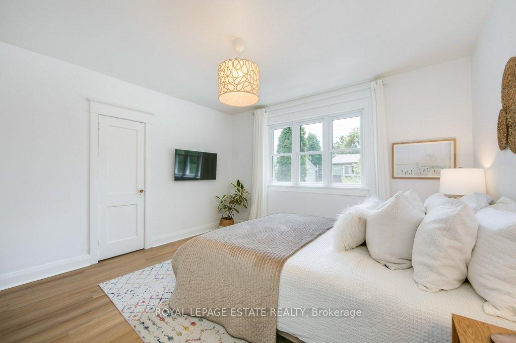Photo 19 of 130 Swanwick Avenue, Toronto, East End-Danforth — HOMEH