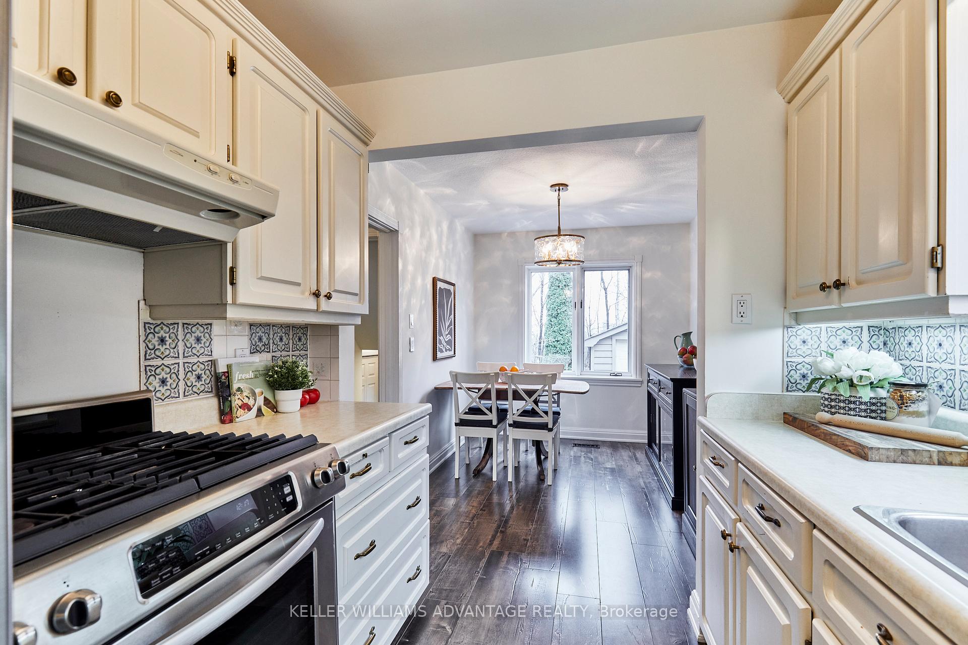 Photo 9 of 115 Leacrest Road, Toronto, Leaside — HOMEH