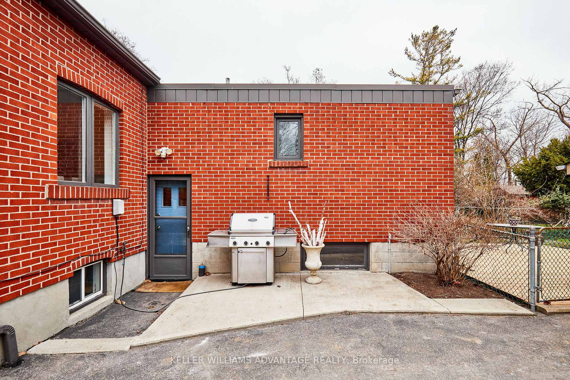 Photo 34 of 115 Leacrest Road, Toronto, Leaside — HOMEH