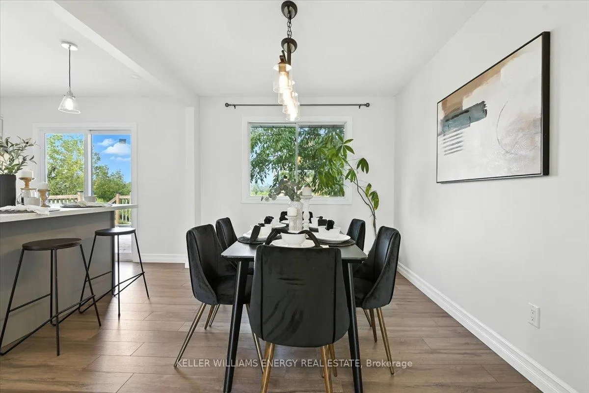 Photo 7 of 2584 Marsdale Drive, Peterborough, Ashburnham Ward 4 — HOMEH