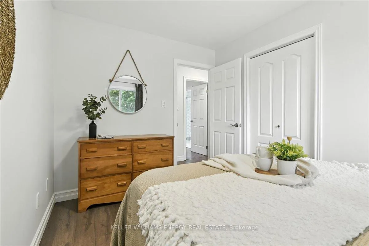 Photo 19 of 2584 Marsdale Drive, Peterborough, Ashburnham Ward 4 — HOMEH