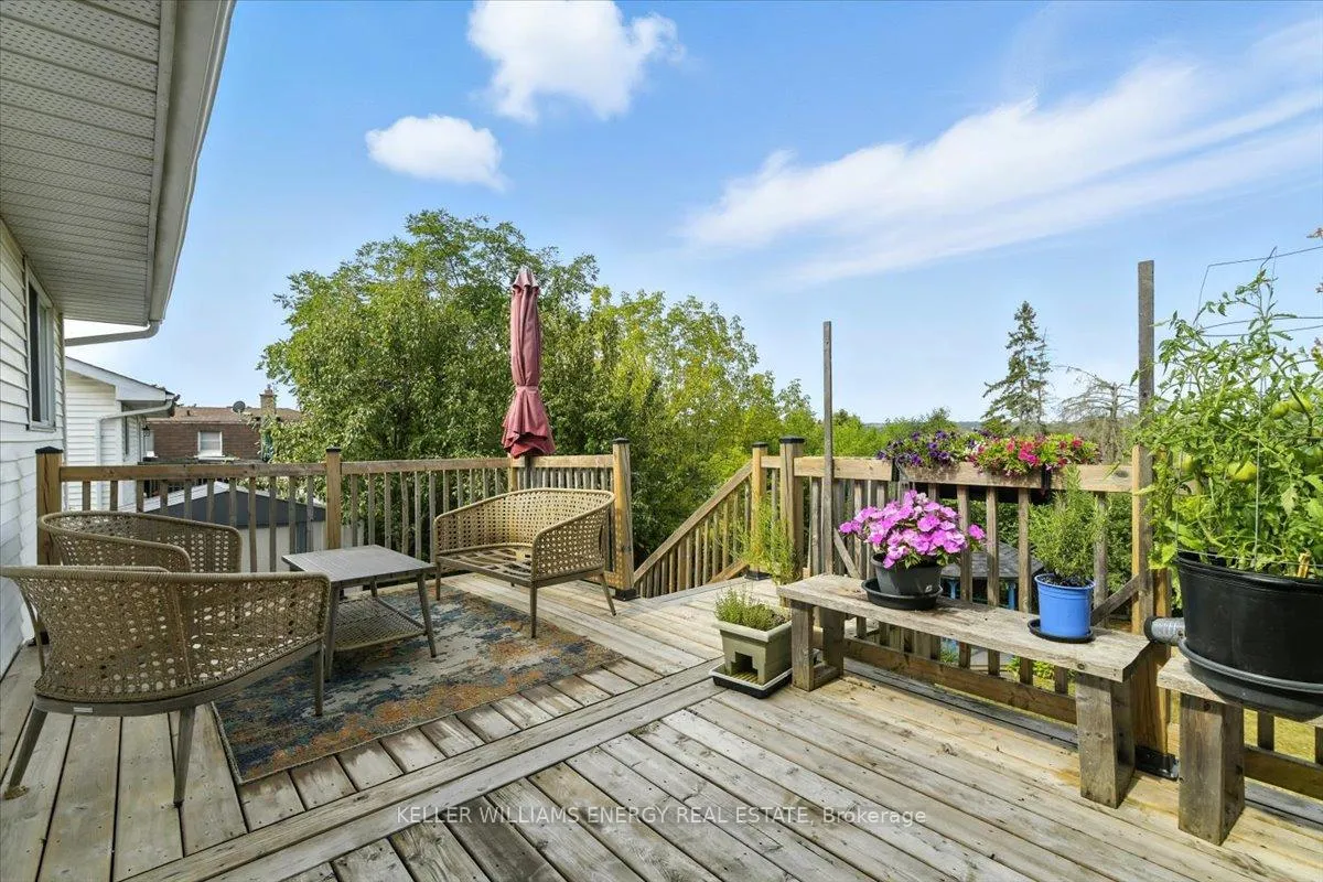 Photo 31 of 2584 Marsdale Drive, Peterborough, Ashburnham Ward 4 — HOMEH