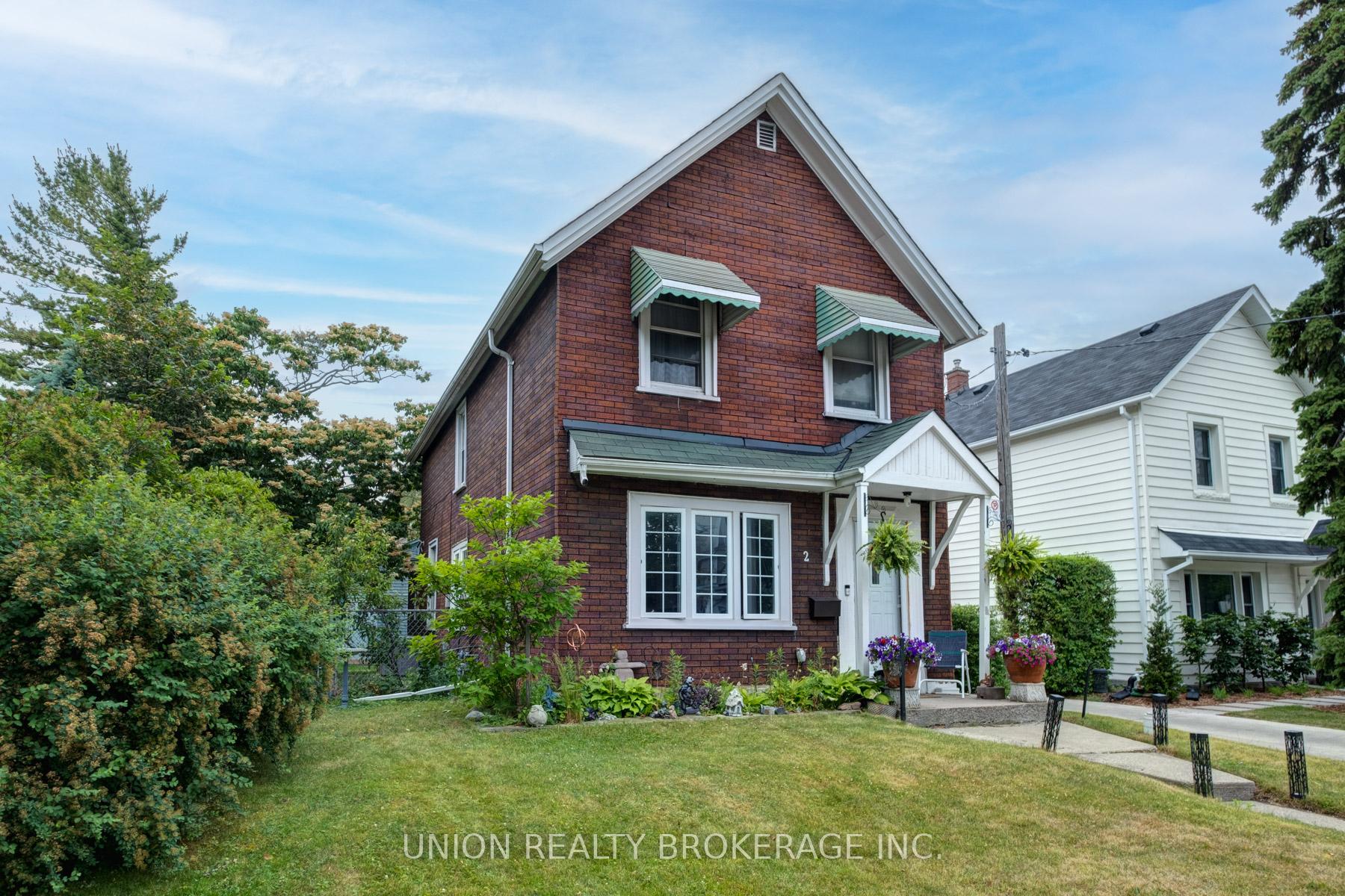 Photo 2 of 2 Kimberley Avenue, Toronto, East End-Danforth — HOMEH