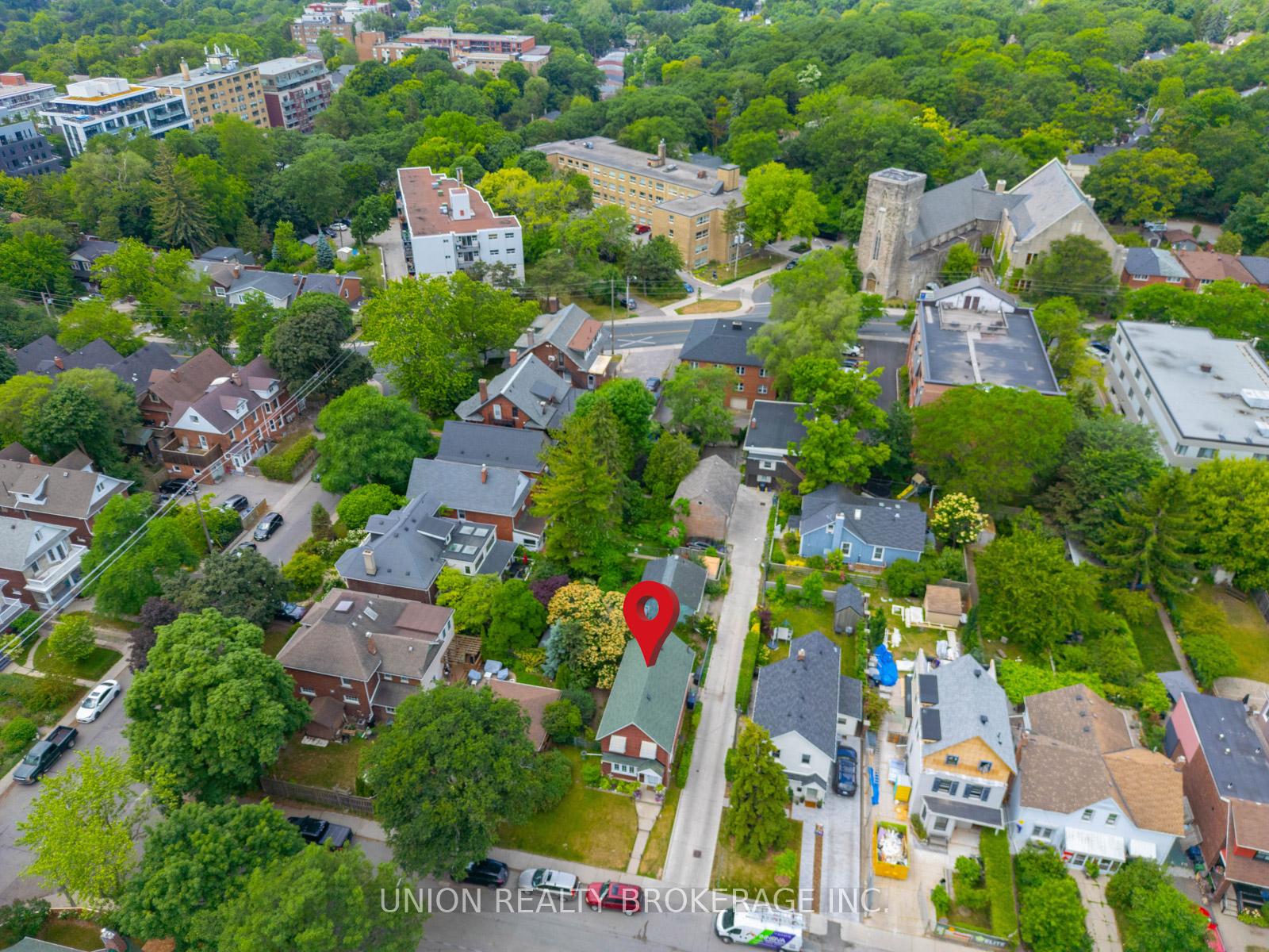 Photo 7 of 2 Kimberley Avenue, Toronto, East End-Danforth — HOMEH
