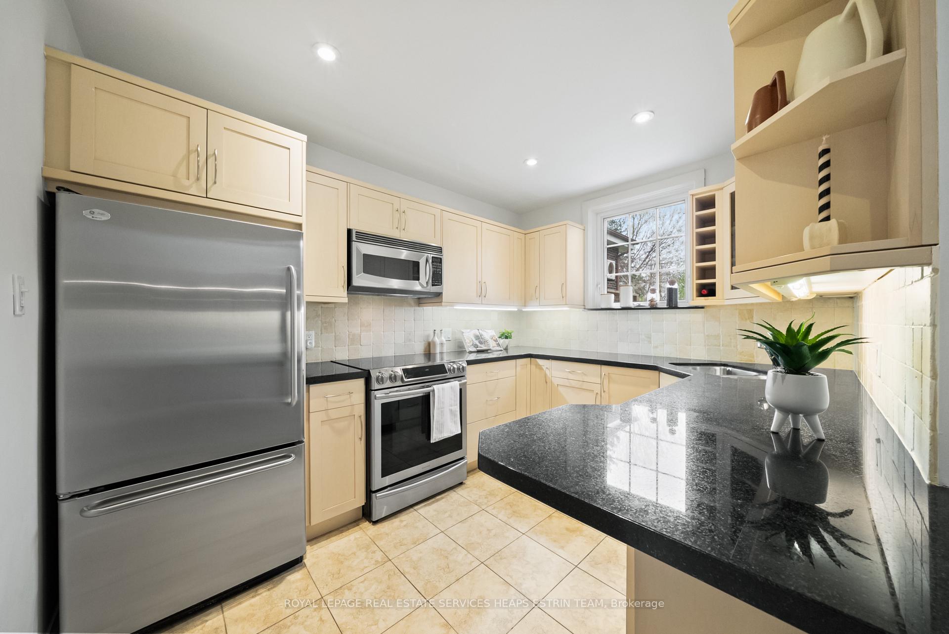 Photo 9 of 89 Glenvale Boulevard, Toronto, Leaside — HOMEH