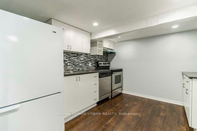 Photo 3 of Unit Lower, 244 Parkview Hill Crescent, Toronto, O'Connor-Parkview — HOMEH