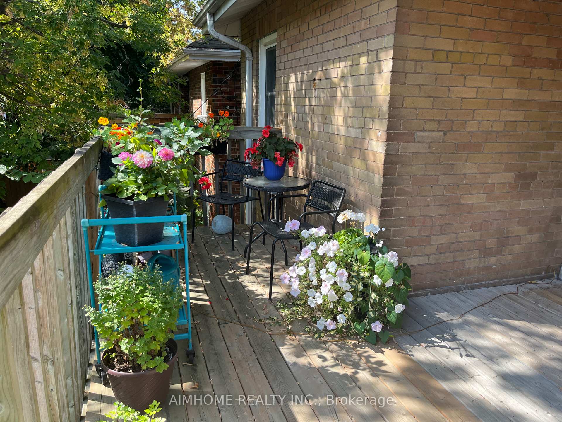 Photo 11 of Unit upper, 189 Millwood Road, Toronto, Mount Pleasant West — HOMEH