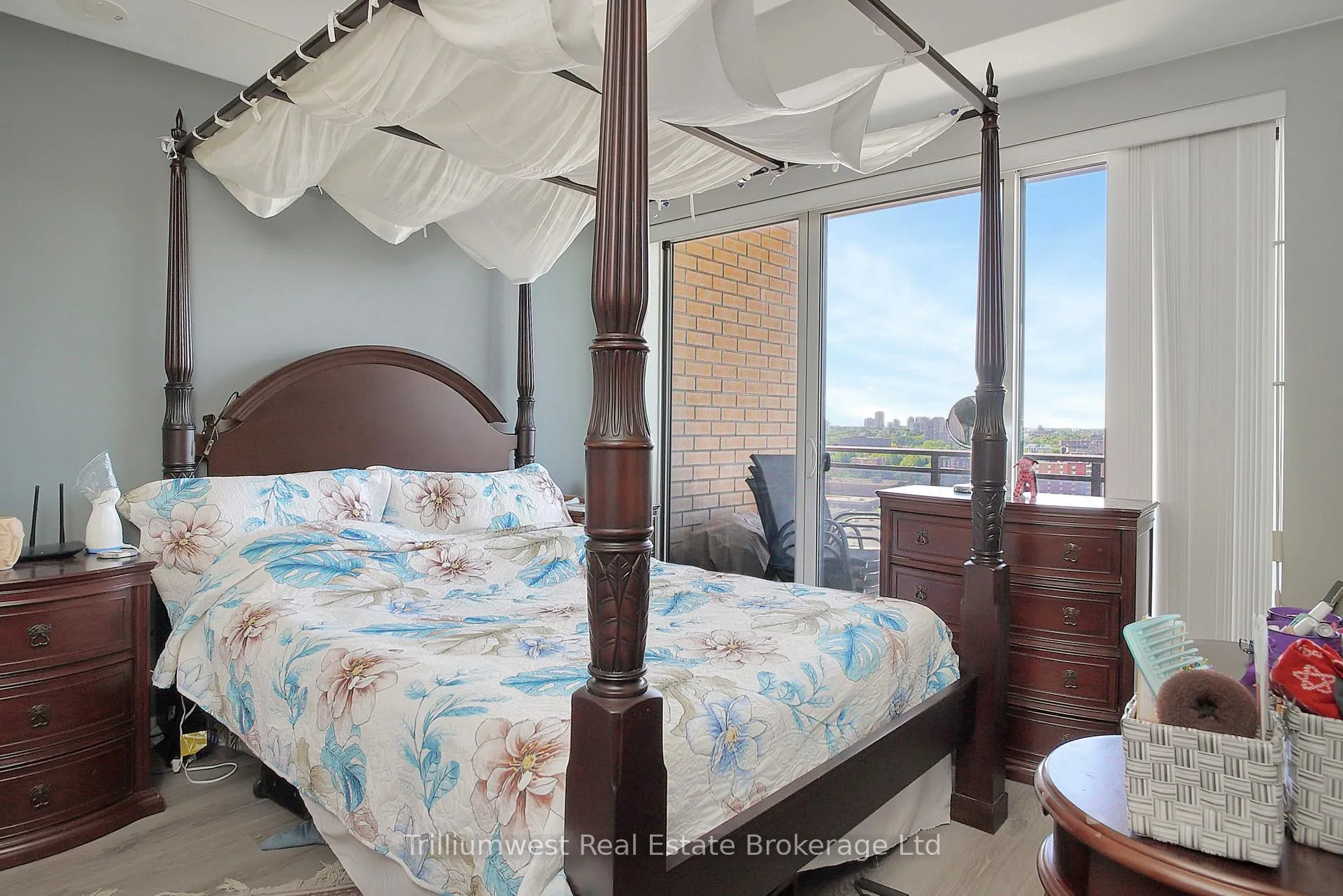 Photo 10 of Unit 1501, 318 Spruce Street, Waterloo, Lakeshore Village — HOMEH