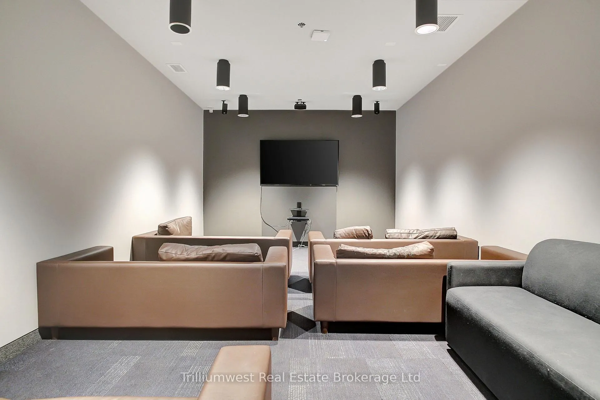 Photo 21 of Unit 1501, 318 Spruce Street, Waterloo, Lakeshore Village — HOMEH