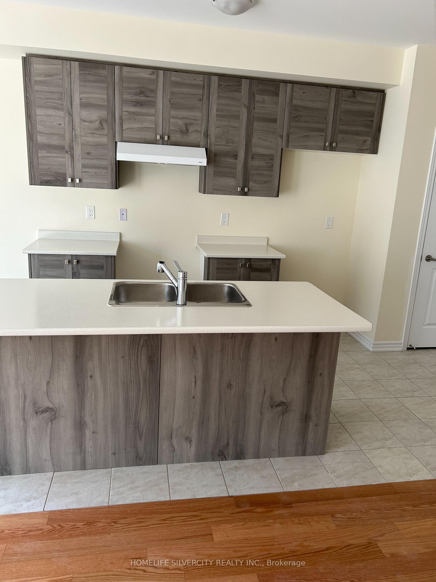 Photo 2 of Unit B229-05, 52 Ever Sweet Way, Thorold, Rolling Meadows — HOMEH