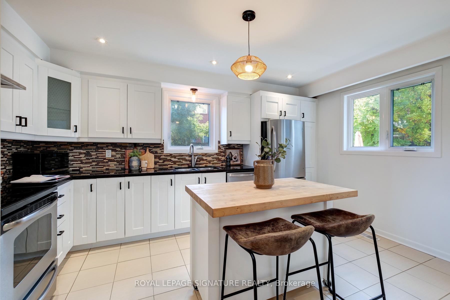 Photo 10 of 131 Virginia Avenue, Toronto, Danforth Village-East York — HOMEH