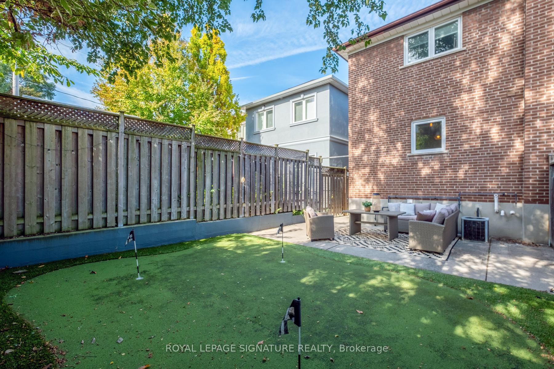 Photo 29 of 131 Virginia Avenue, Toronto, Danforth Village-East York — HOMEH