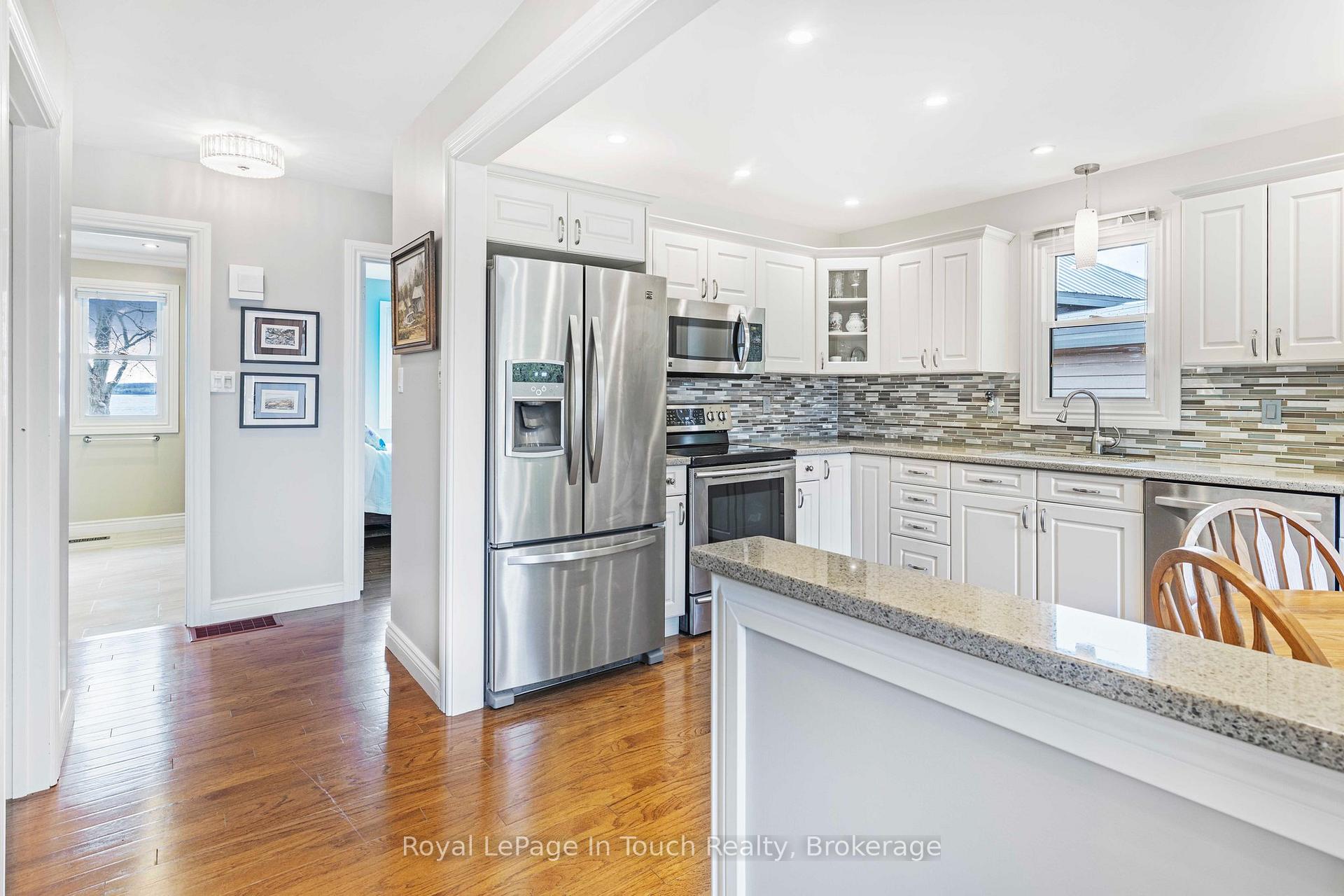 Photo 4 of 278 Robins Point Road, Tay, Victoria Harbour — HOMEH